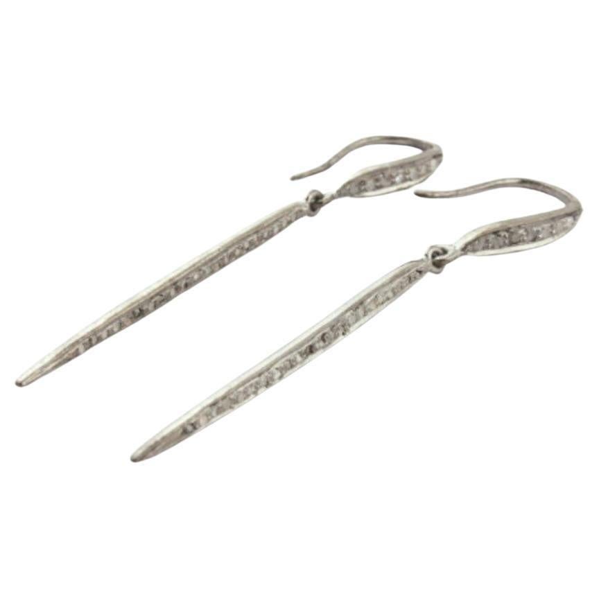 1 paio di orecchini di charme con diamante Pave Spike Orecchino di diamante Orecchino a filo