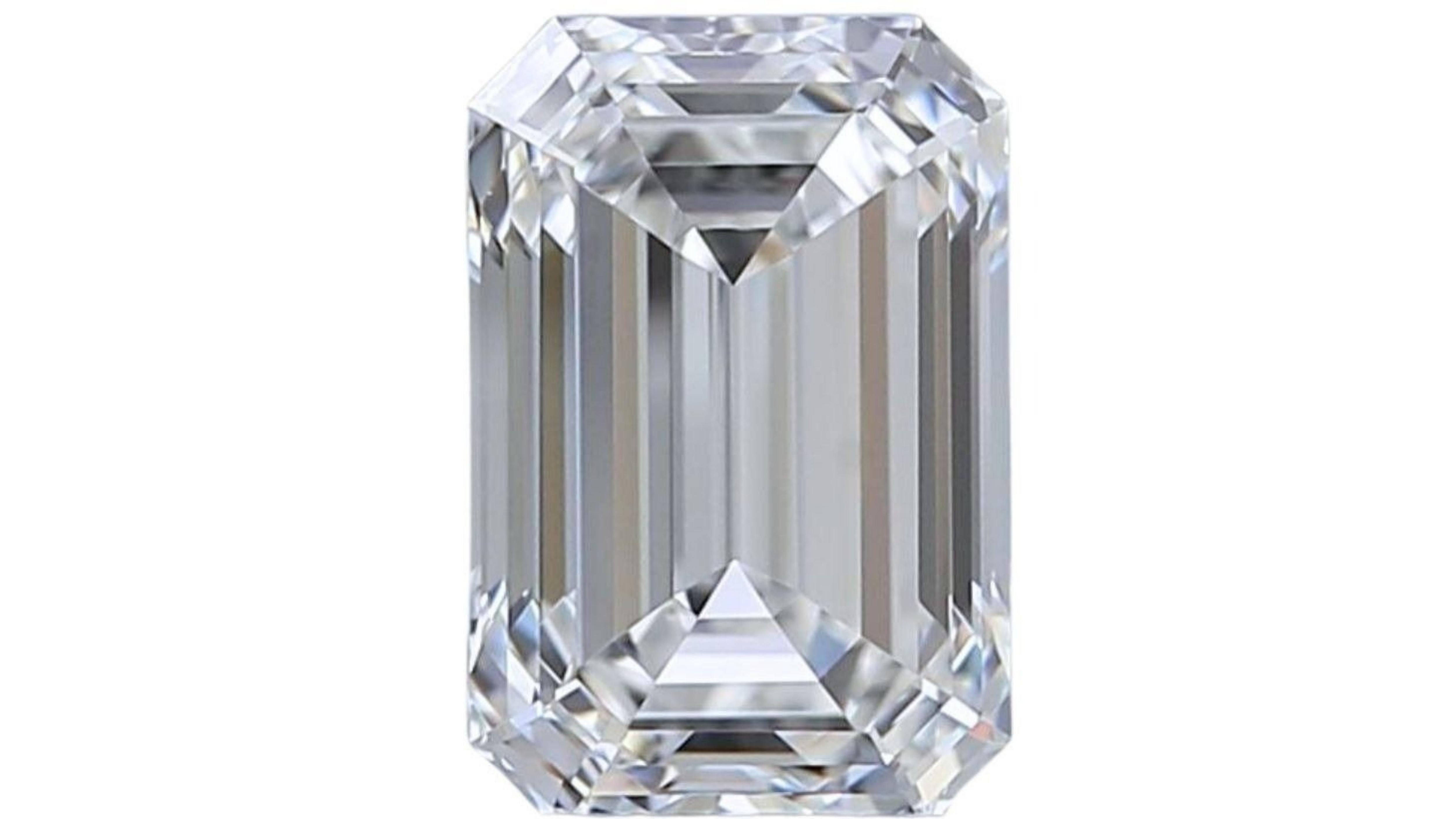 1 pc. Dazzling 1.5 Emerald Cut Natural Diamond For Sale 2