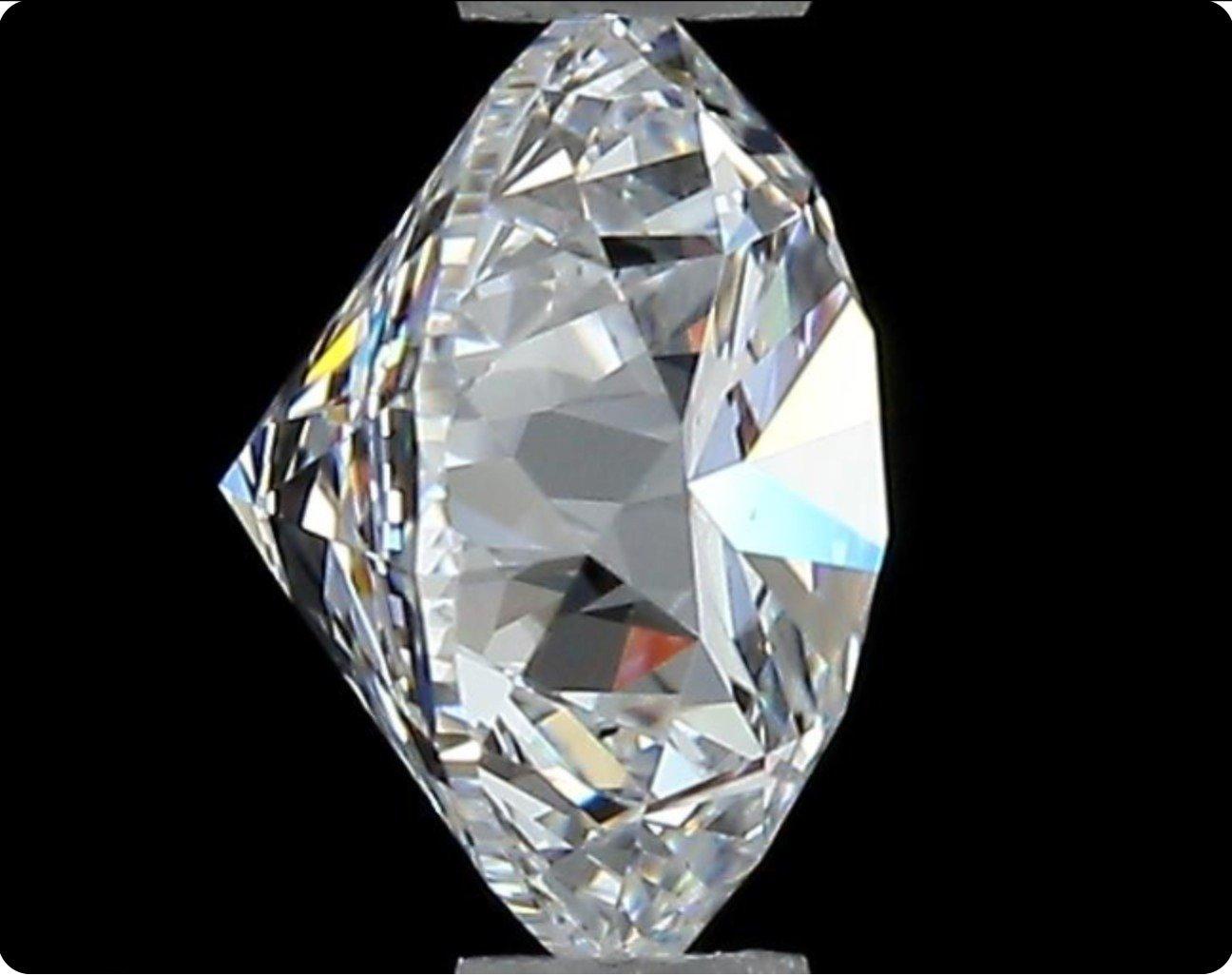 1 carat de diamant naturel, 0,52 carat, rond, E, VS2, certificat GIA Unisexe en vente
