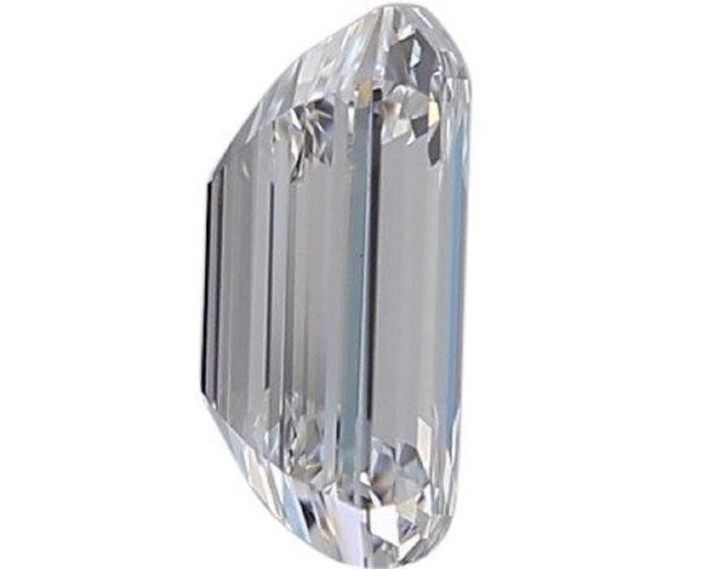 1 Pc Natural Diamond, 0.70 Ct, Emerald, D 'Colourless', SI1, IGI Certificate In New Condition For Sale In רמת גן, IL