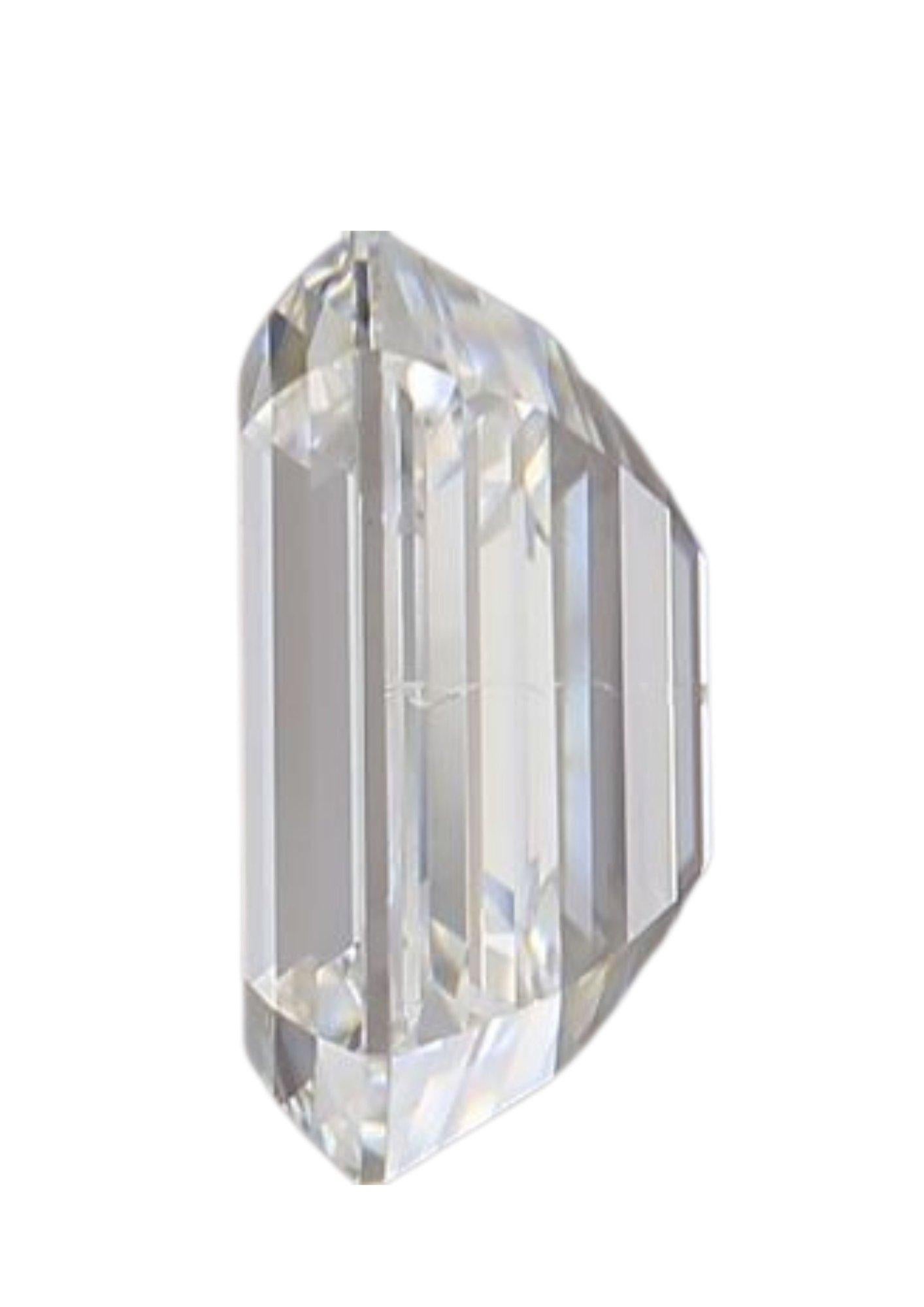 Emerald Cut 1 Pc Natural Diamond, 0.71 Ct, Emerald, D 'Colourless', VS1, IGI Certificate For Sale