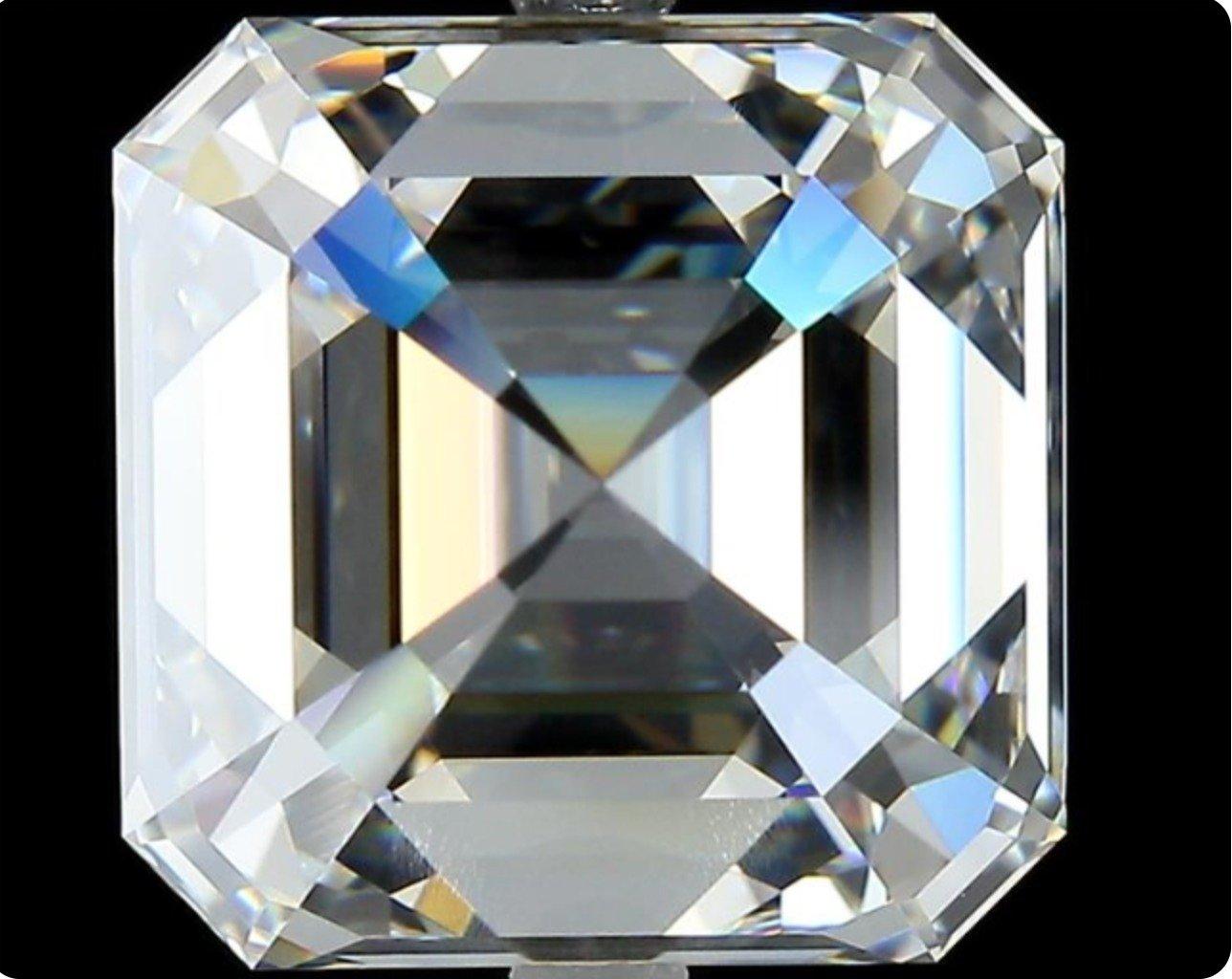 1 Stck natrlicher Diamant - 8,04 ct - Quadratischer Smaragd / Asscher - F - VVS1- GIA-zertifiziert (Smaragdschliff) im Angebot