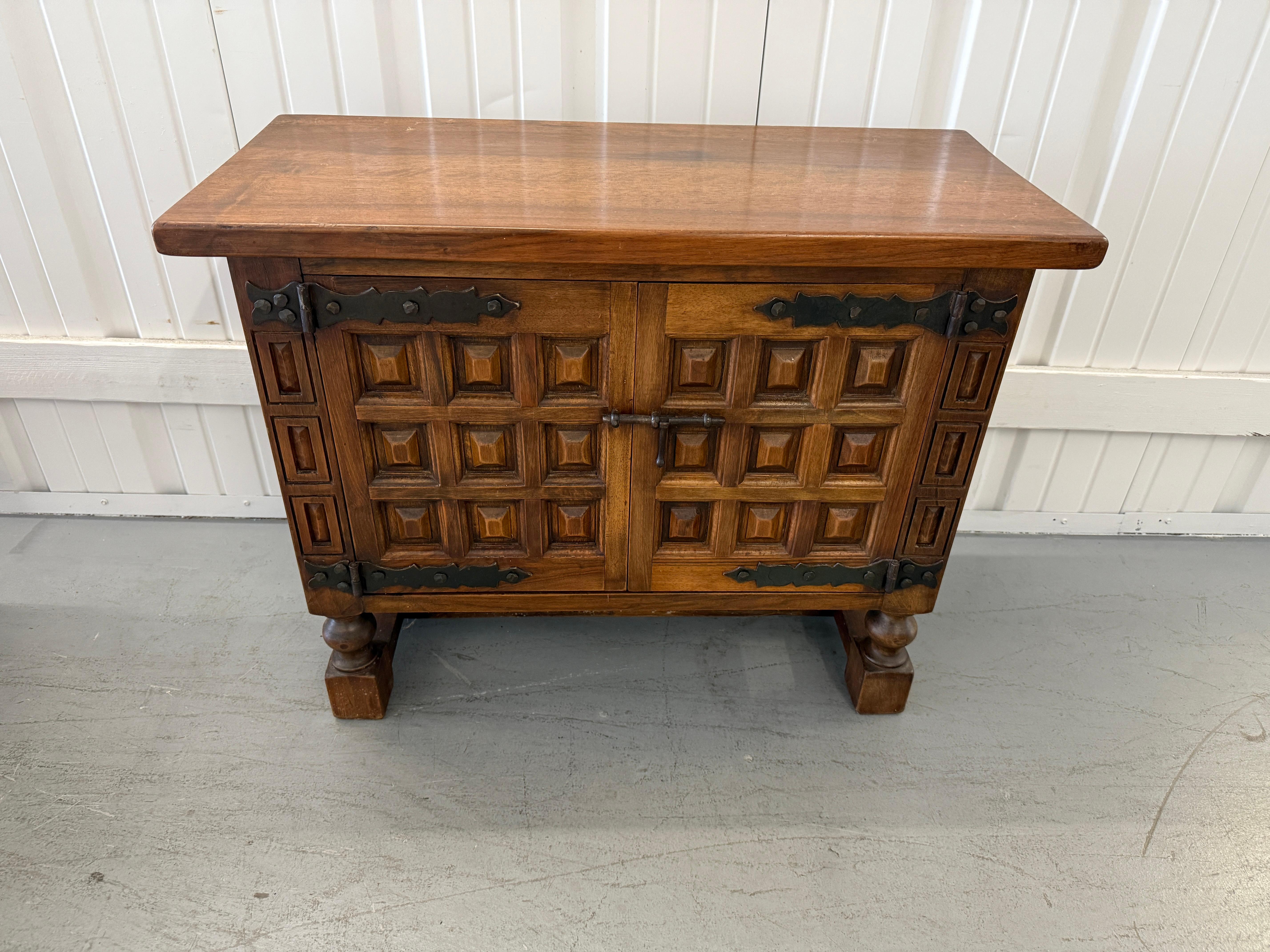 Carved Renaissance Revival Walnut Sideboard Cabinet, 19th Century For Sale