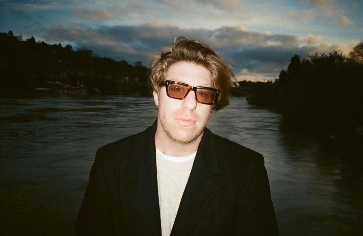 Acier inoxydable 1 SET Conservatory Lrg O/Table & 6 O/Chairs (Buttercup) Stainless Steel PC White en vente