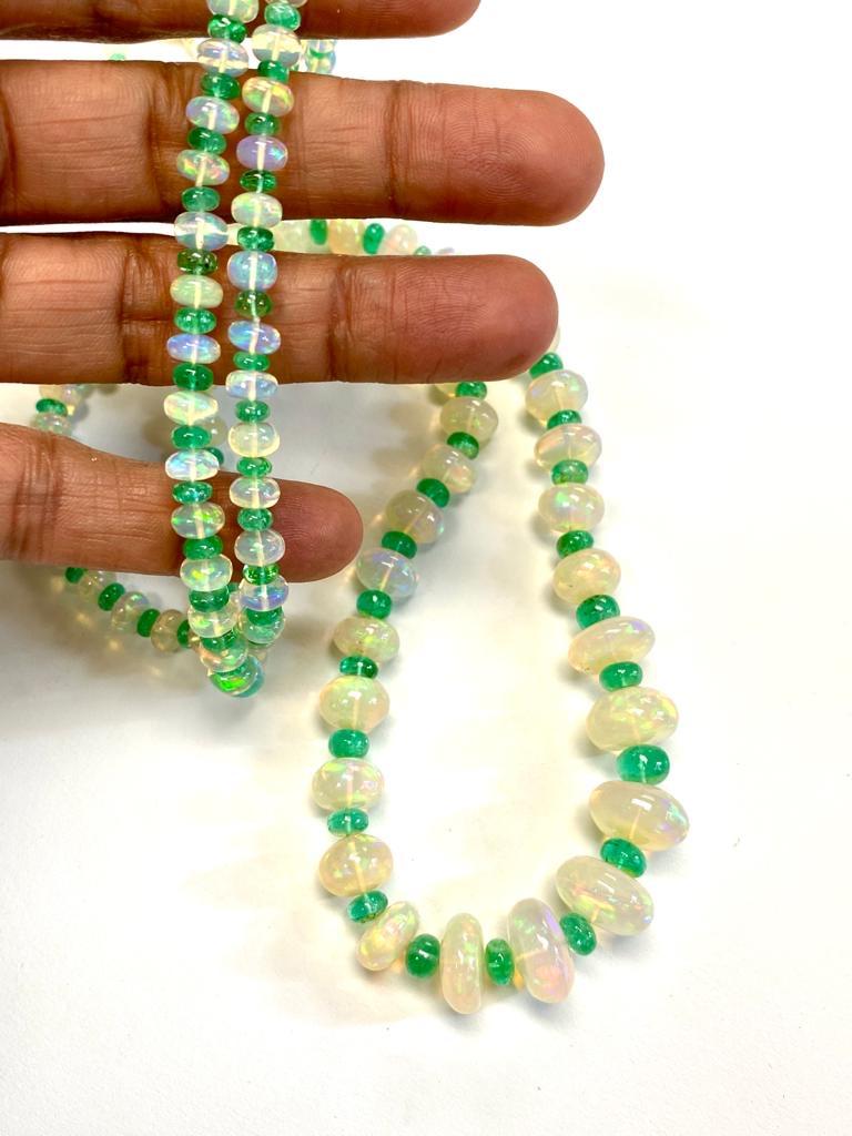 Goshwara Opal and Emerald Beads Necklace In New Condition In New York, NY