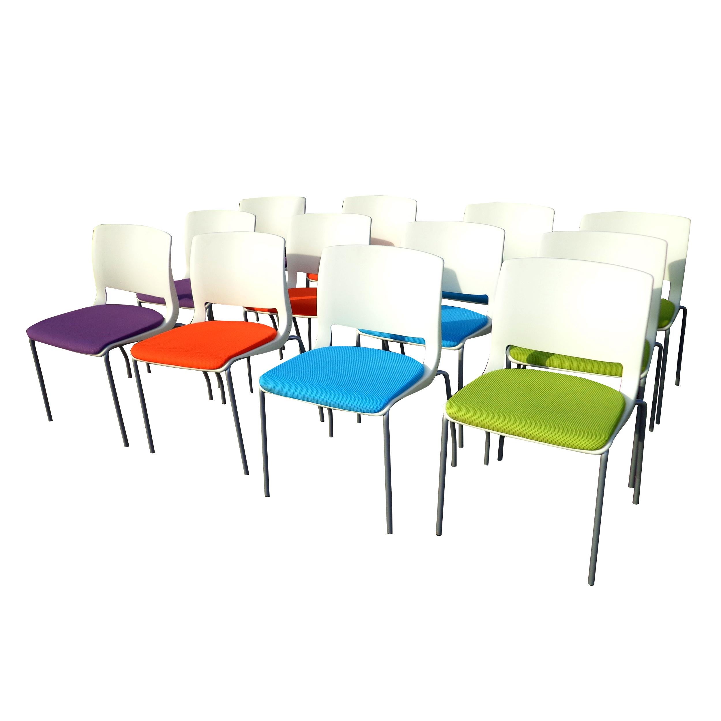 20th Century 1 Teknion Variable Stacking Chair by by Alessandro Piretti For Sale
