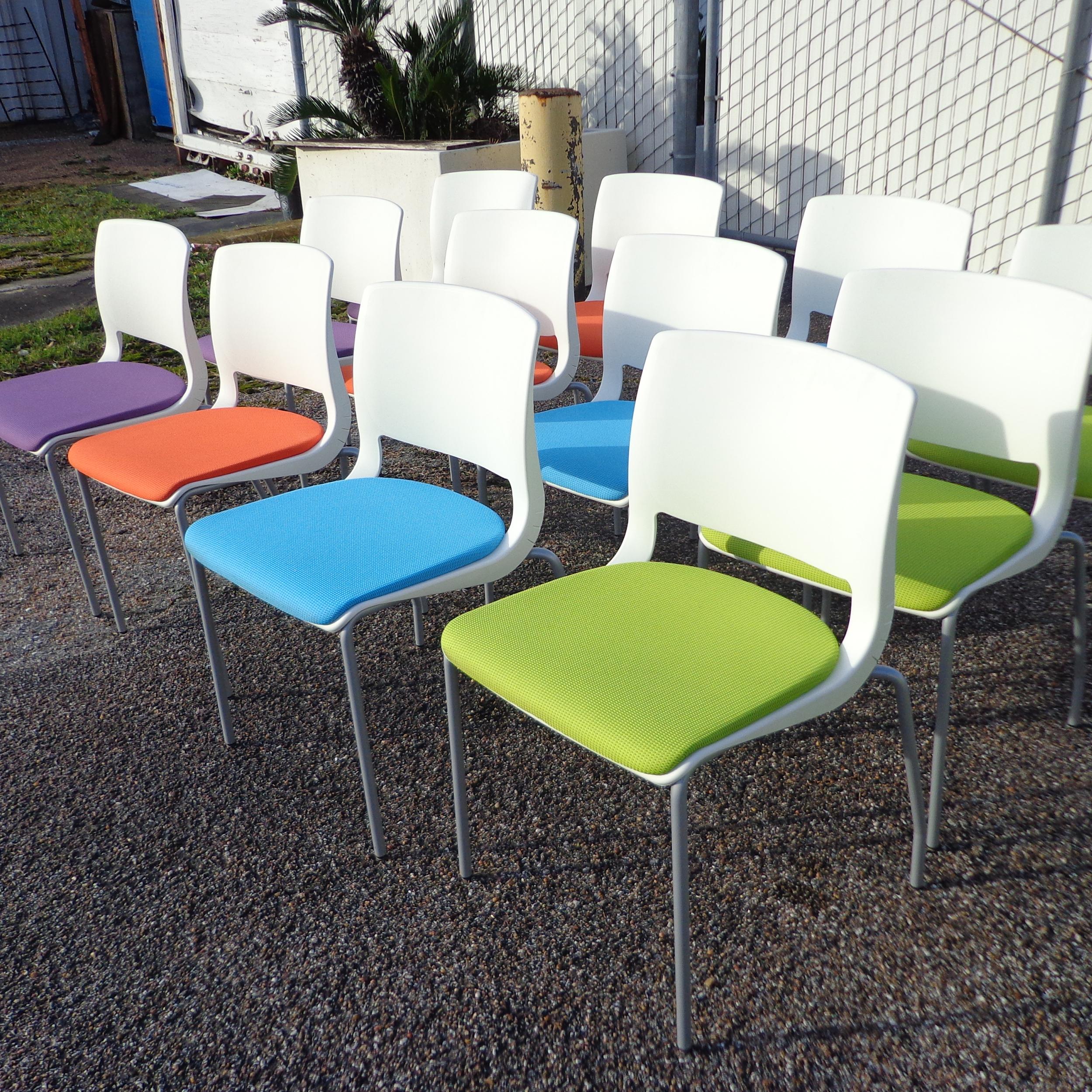 1 Teknion Variable Stacking Chair by by Alessandro Piretti For Sale 2