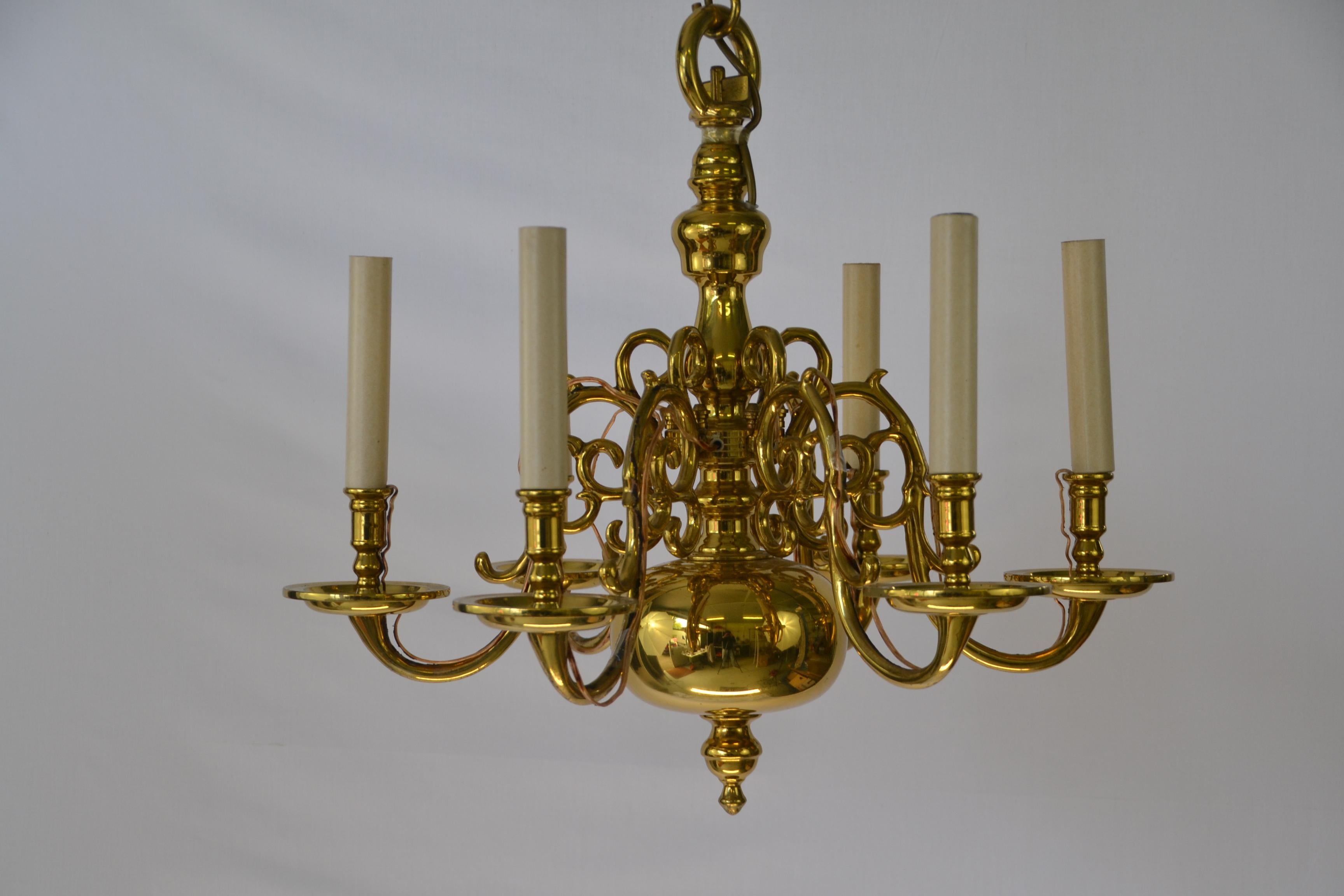 1 Tier 17th Century Electric Model Dutch Brass Chandelier with 6 Lights H54xW57 For Sale 2