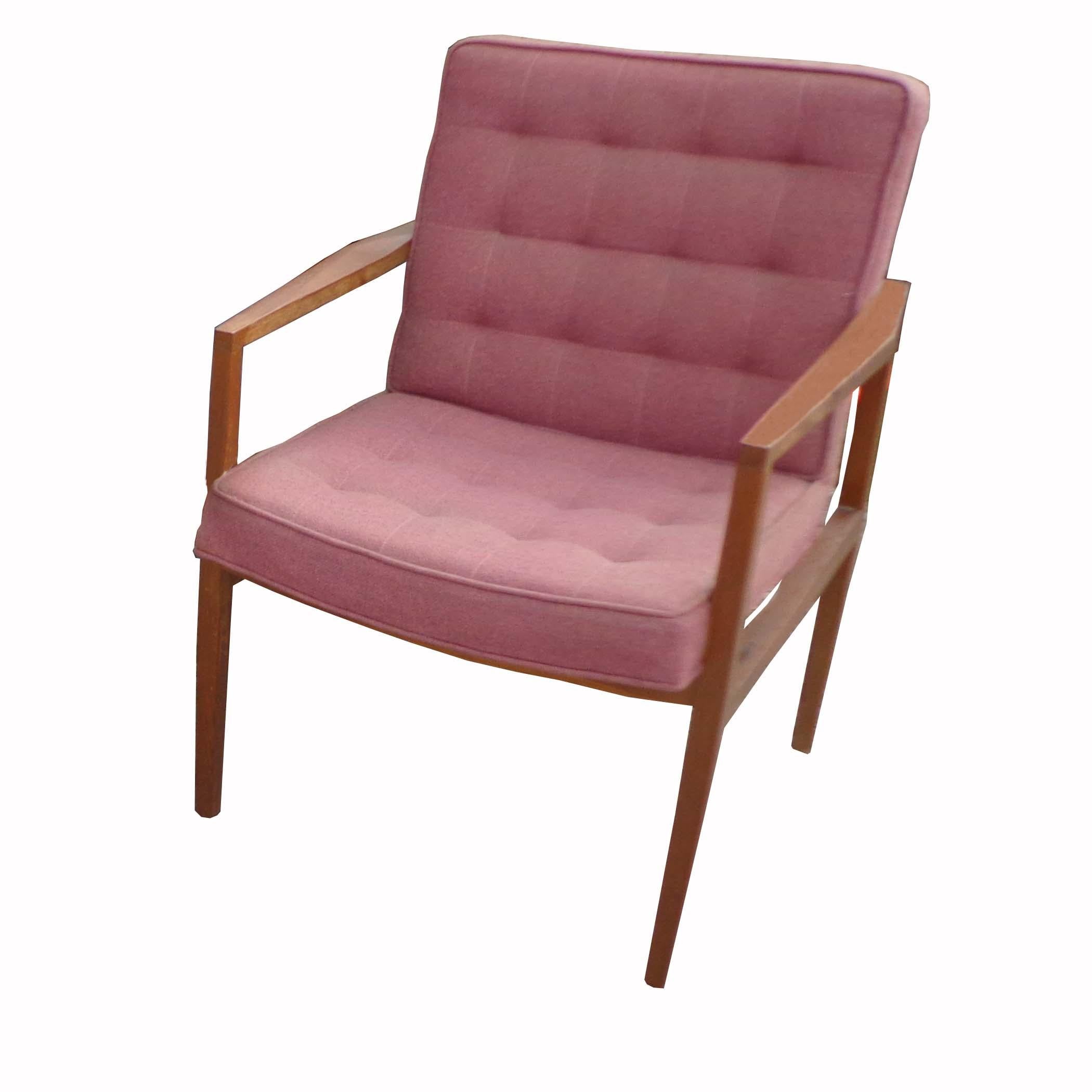 Knoll Cafiero lounge chair
1960s Design

Rare arm chair designed by Vincent Cafiero for Knoll featuring oak frame and classic Knoll tufting. 



We have other colors available. See photos.
Price is for (1) Please specify color when ordering.
Rose
