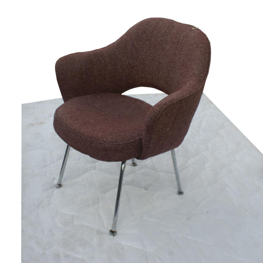  1  Eero Saarinen Chefsessel im Vintage-Stil (Moderne der Mitte des Jahrhunderts) im Angebot