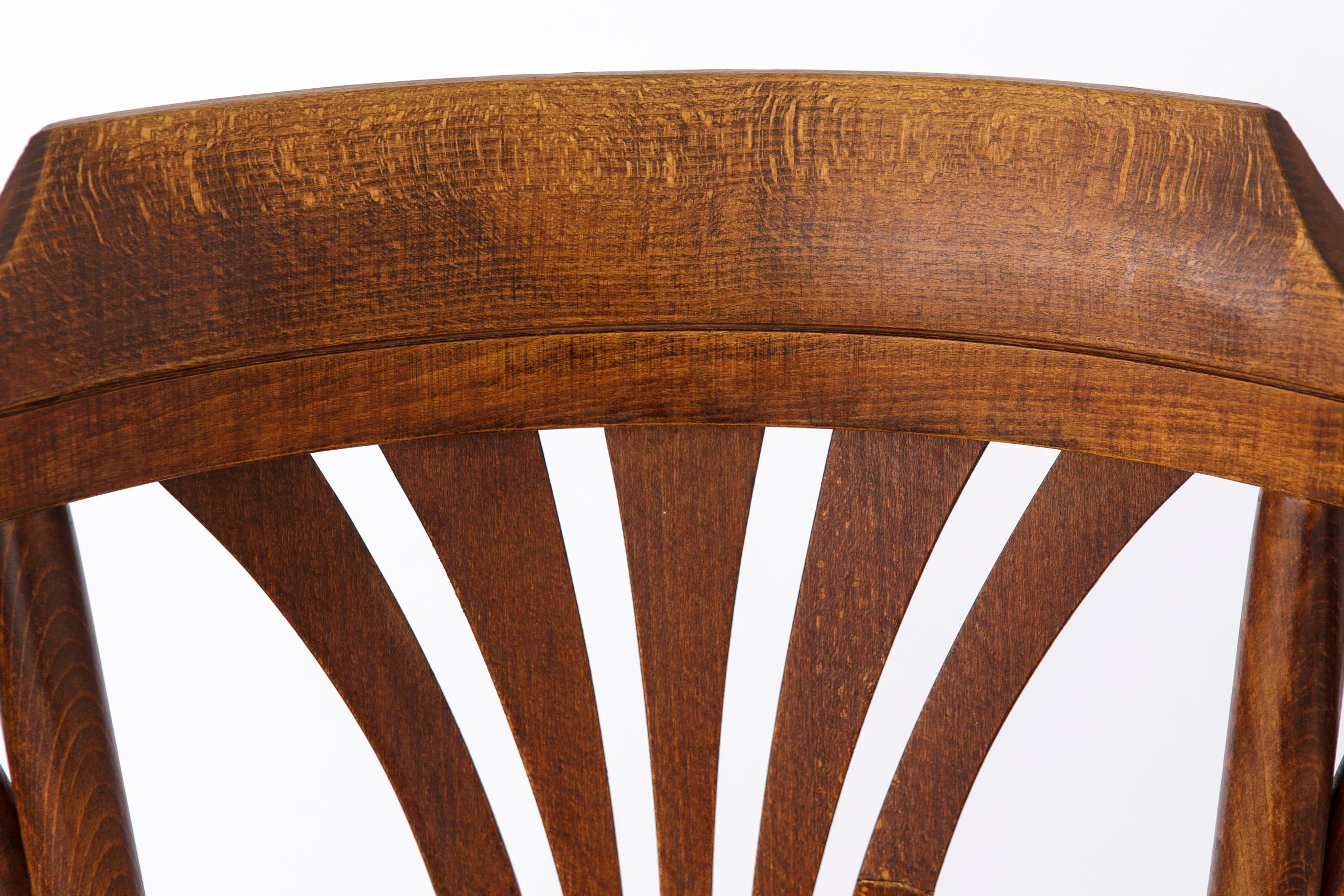 1 Vintage Wooden Irish Pub High Stools with Bentwood Technique 1960s-1970s In Good Condition For Sale In Hannover, DE