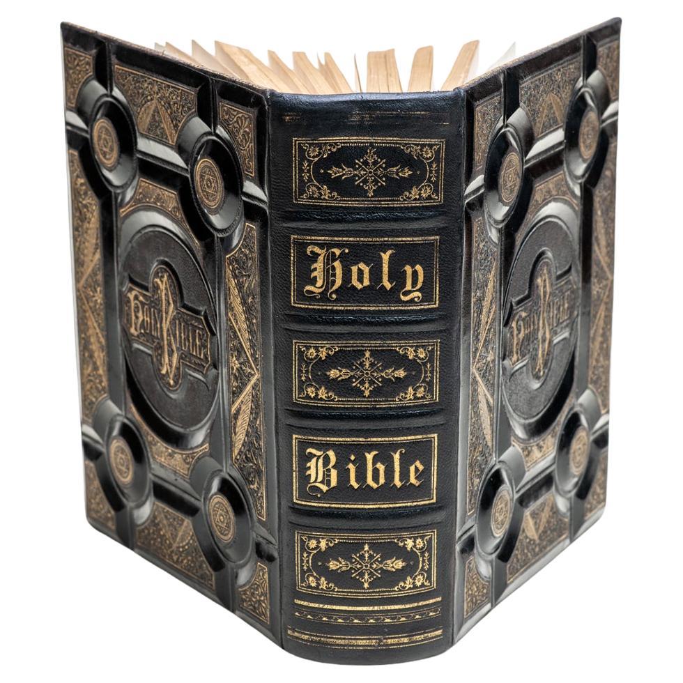 1 Volume. (Anon) Holy Bible: Old and New Testaments and the Apocryphal Writings.