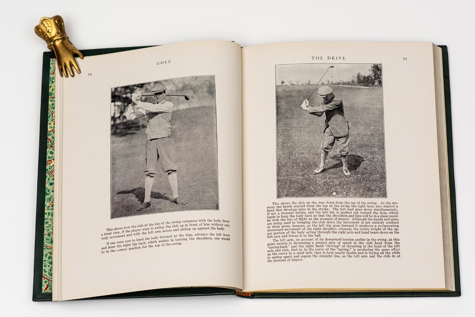 20ième siècle 1 Volume. Bob MacDonald. Golf. First Edition en vente