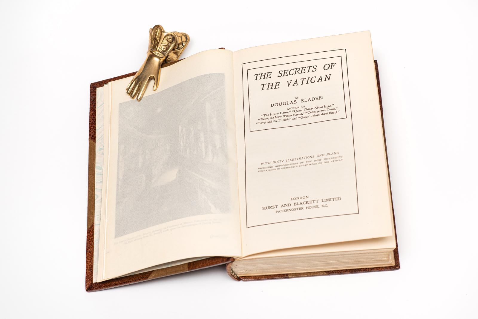 Anglais 1 Volume. Douglas Sladen, Les secrets du Vatican en vente