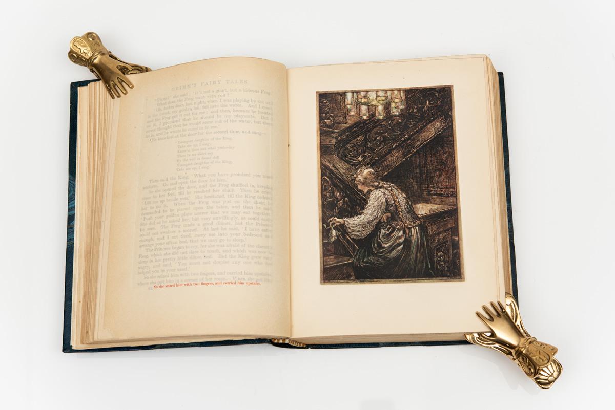 Leather 1 Volume. Jacob and Wilhelm Grimm, The Fairy Tales of the Brothers Grimm