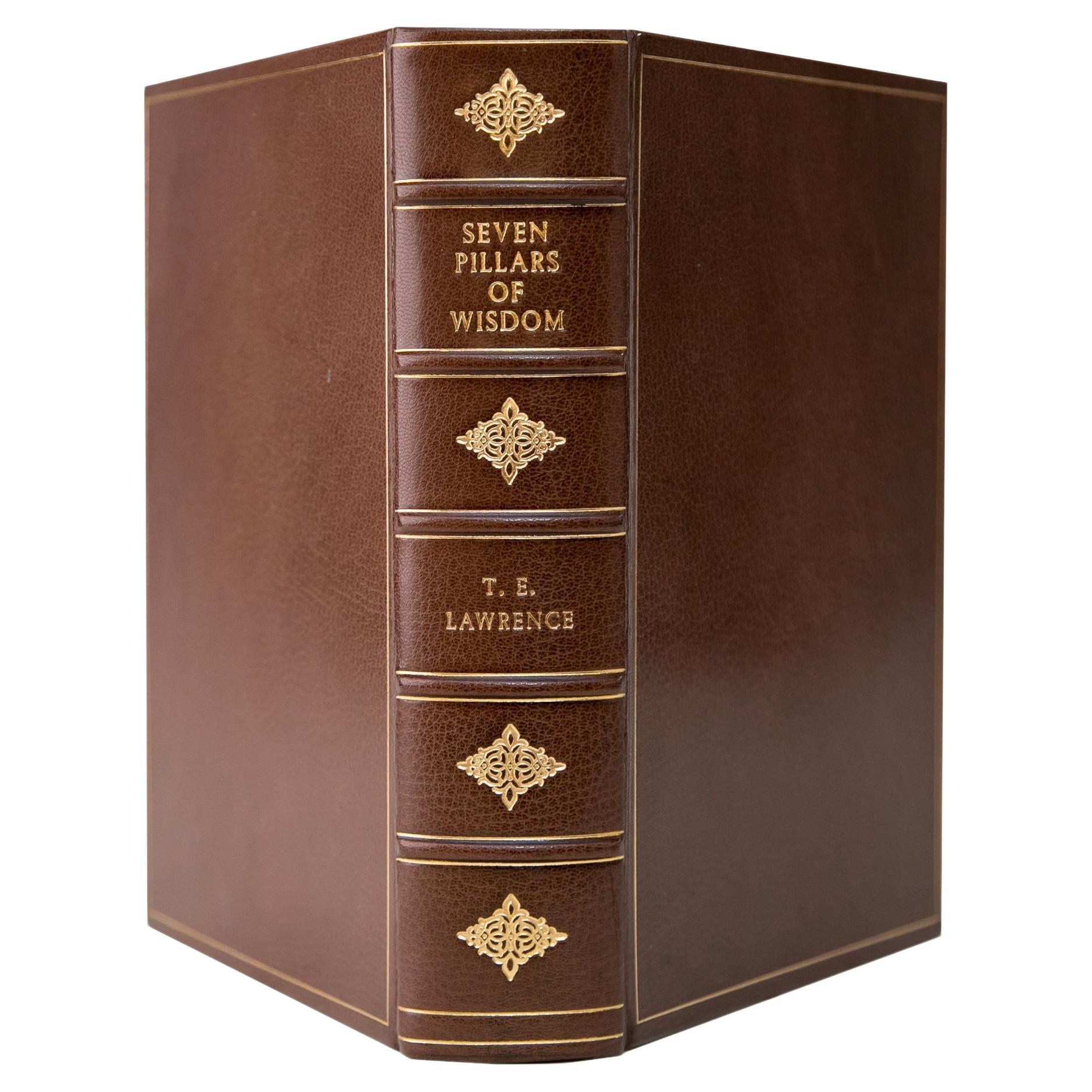 1 Volume. T.E. Lawrence, Les sept piliers de la sagesse.