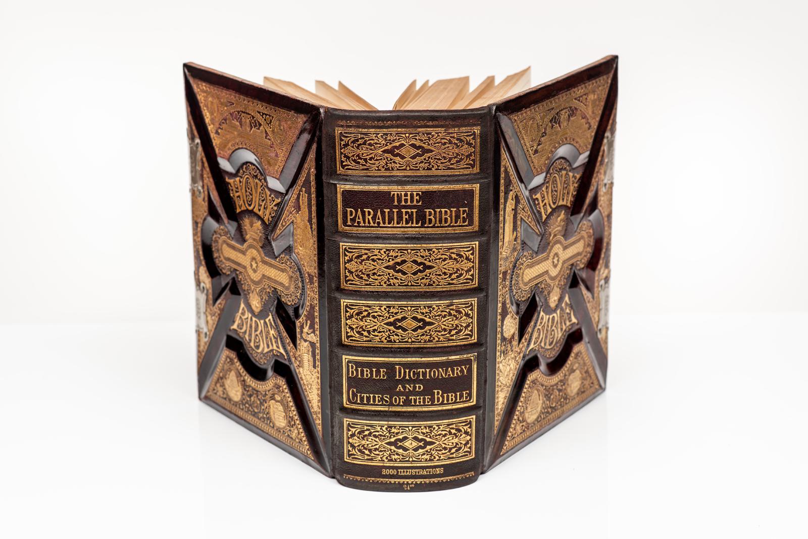 American 1 Volume. The Holy Bible.