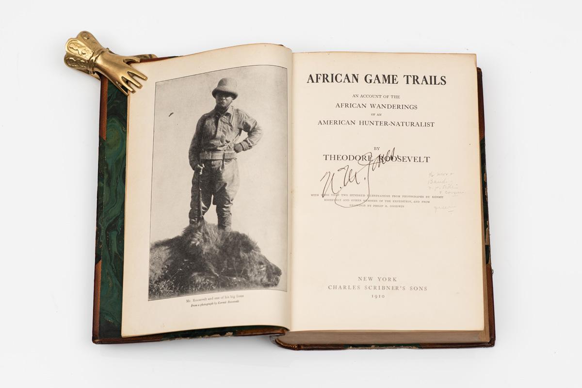 1 Volume. Theodore Roosevelt, Sentieri della selvaggina africana In condizioni buone in vendita a New York, NY