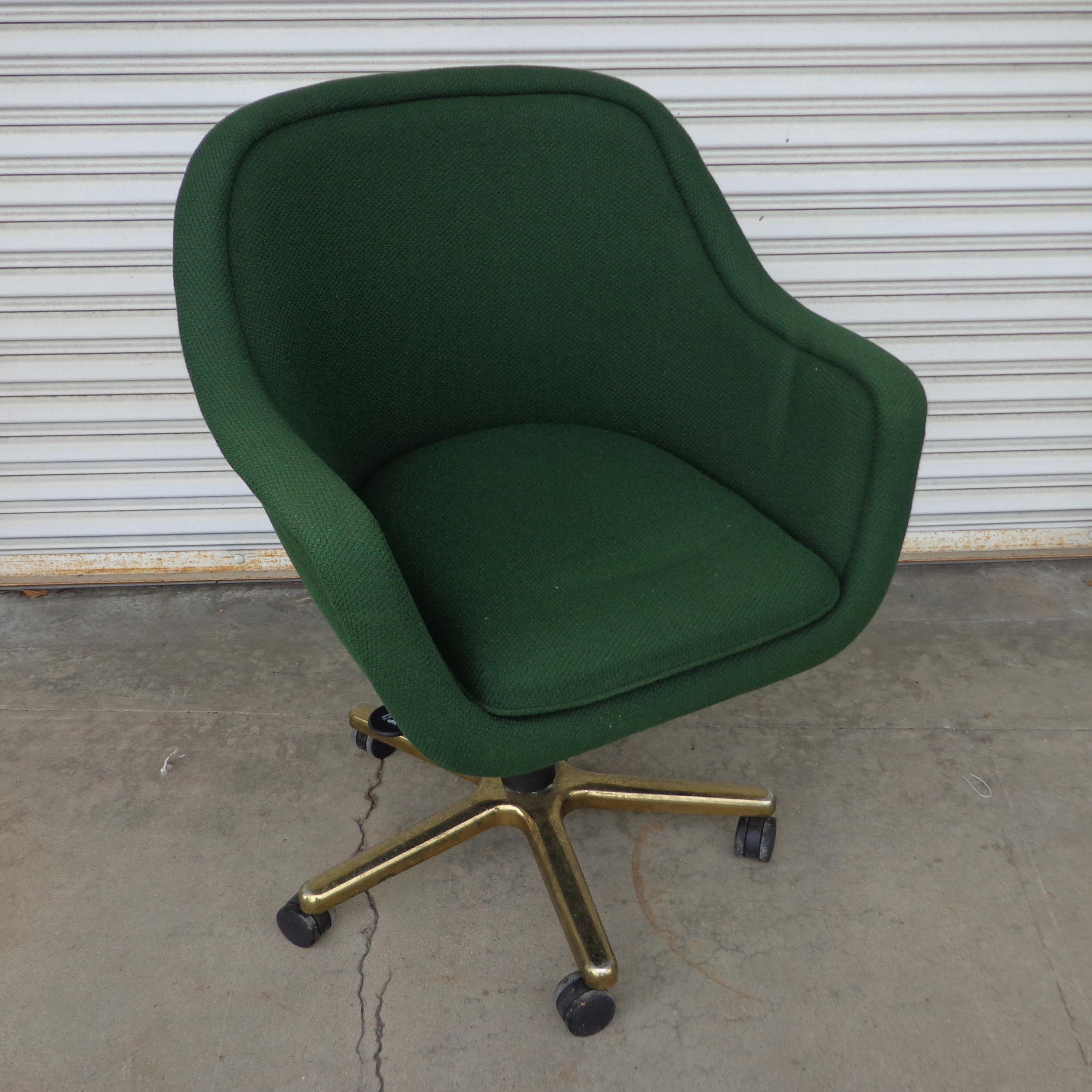 Mid-Century Modern 1 Ward Bennett for Brickel and Associates Bumper Desk Conference Chair For Sale