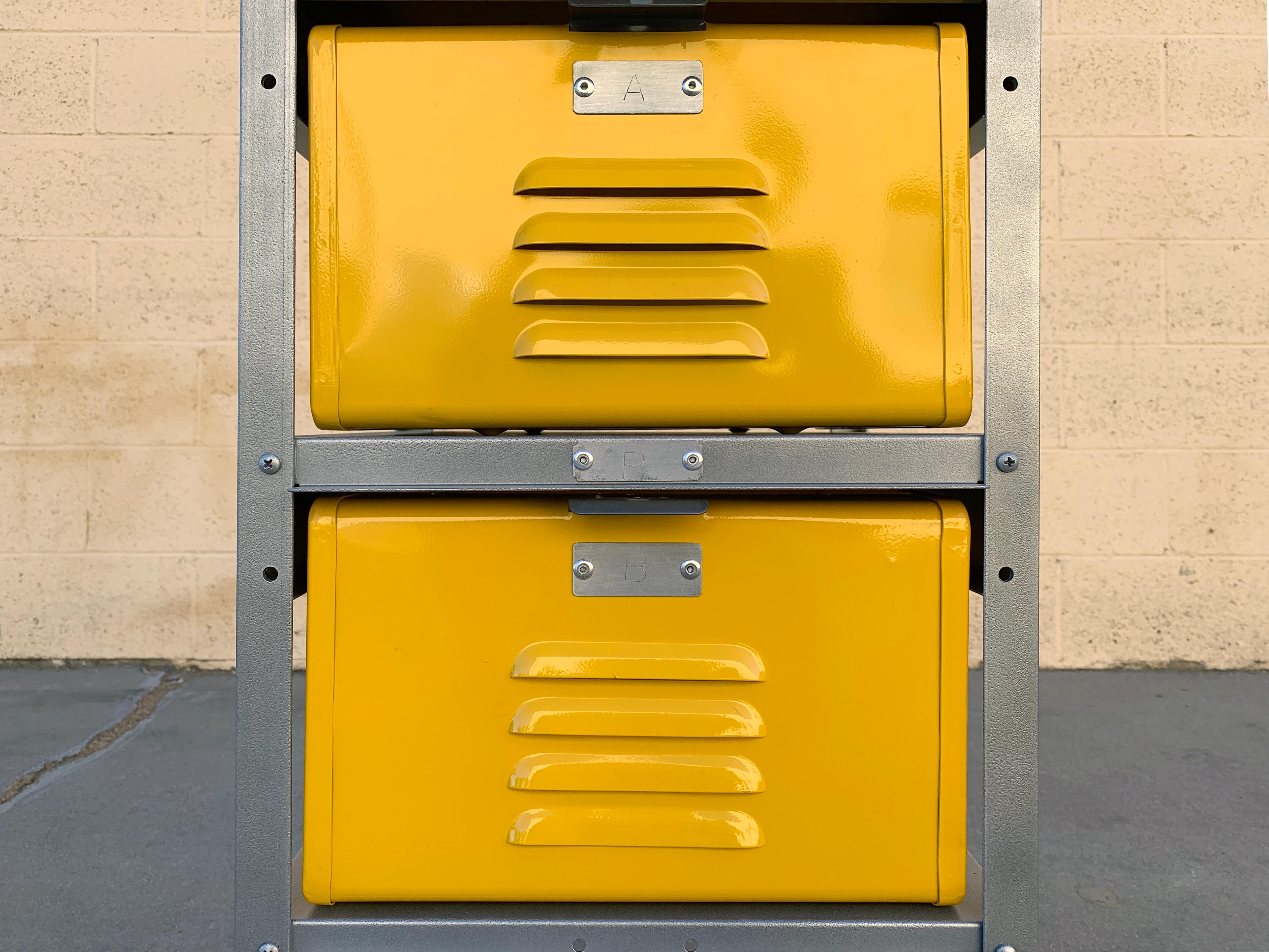 1 x 2 Locker Basket Unit in Yellow Ochre, Newly Fabricated to Order (amerikanisch) im Angebot