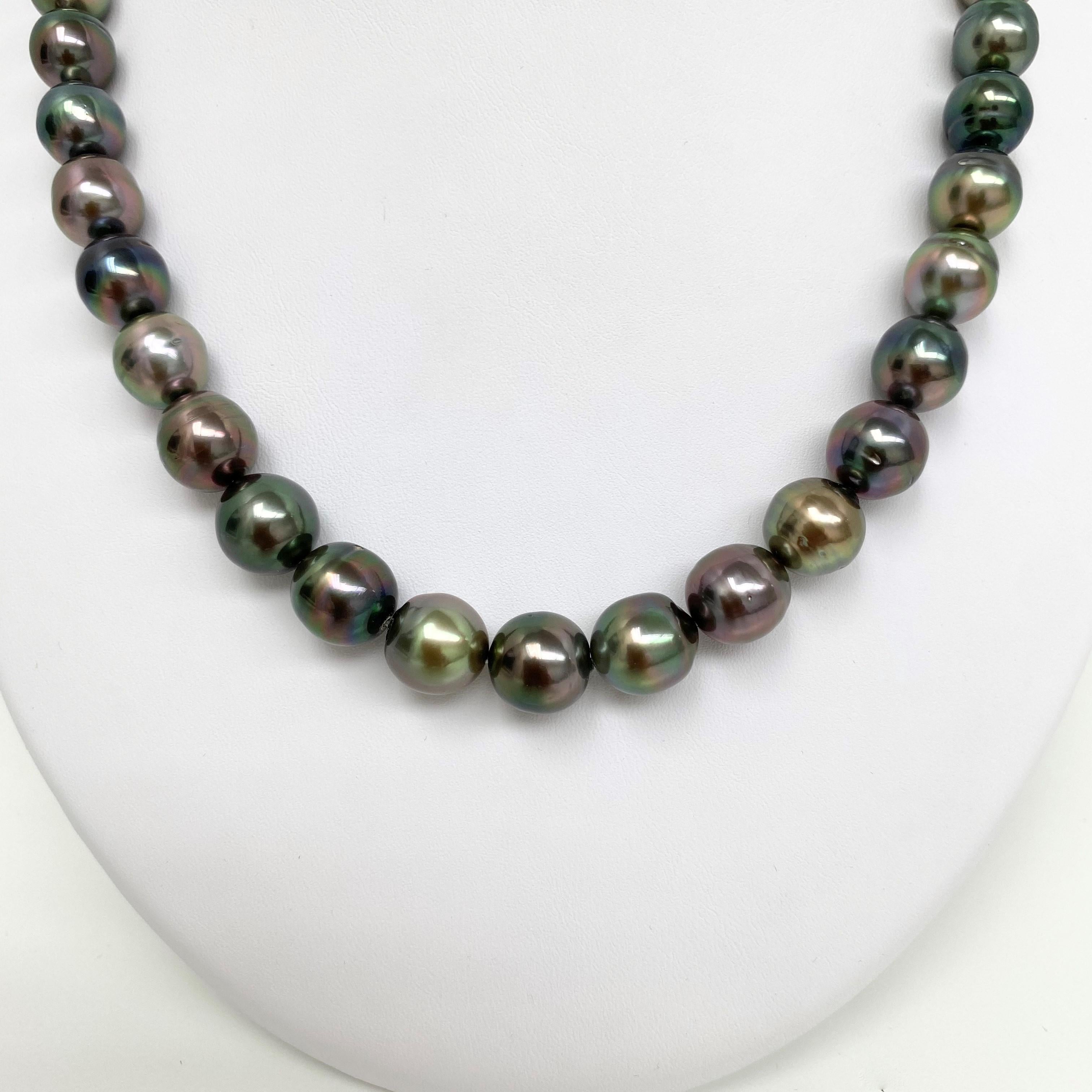 Bead Tahitian Multicolor Oval Pearl Necklace with Gold Clasp For Sale