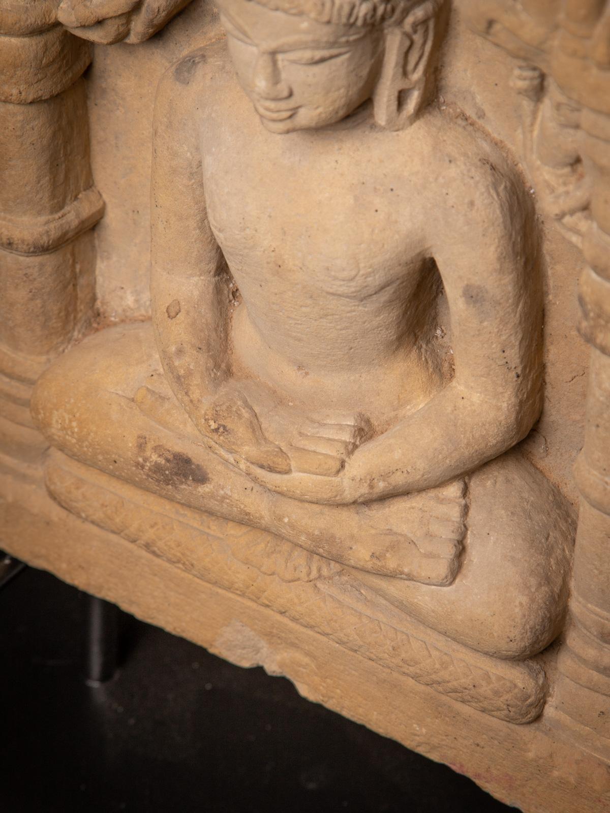 10-12e siècle Fragment Jain en grès ancien de l'Inde en vente 11