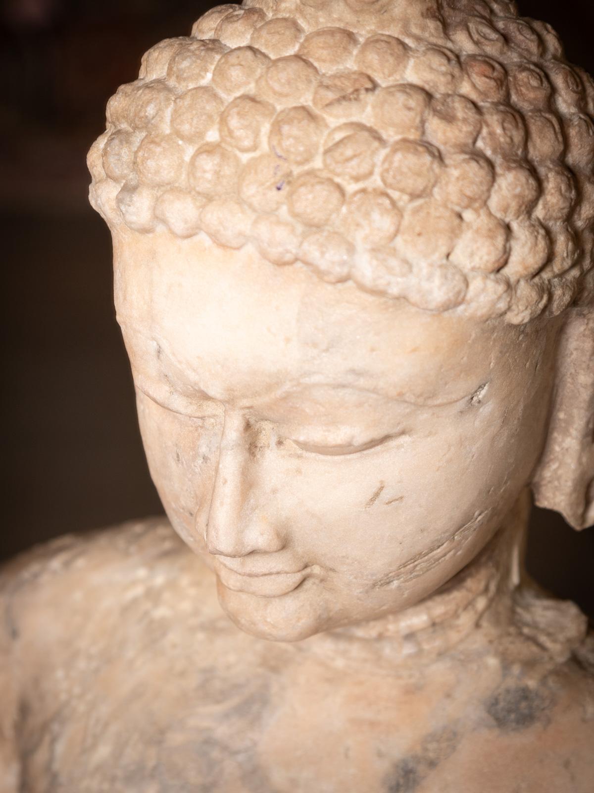 Marble 10-12th century Special antique marble figure of a Jain Tīrthaṅkara from India For Sale