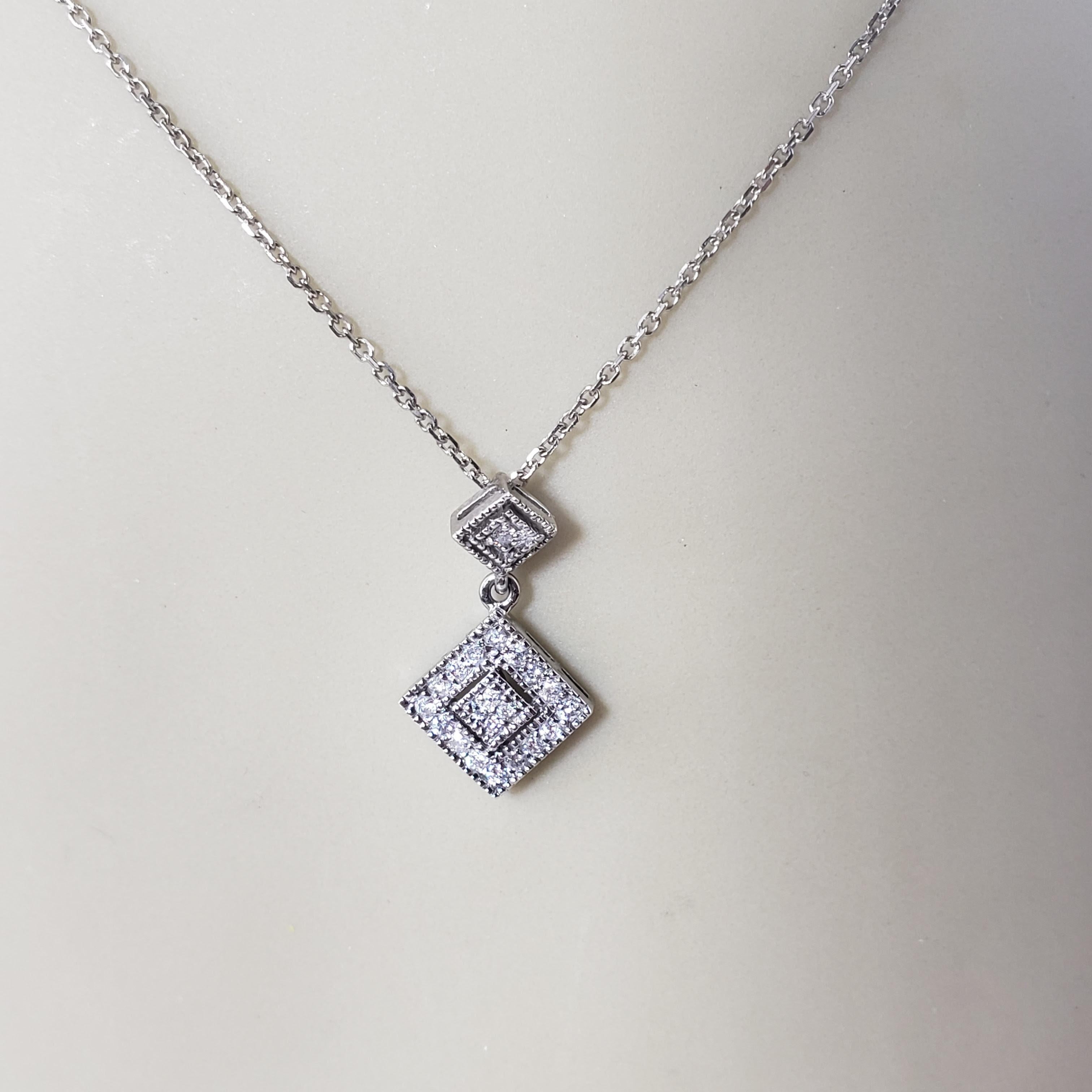 10/14 Karat White Gold and Diamond Pendant Necklace For Sale 3
