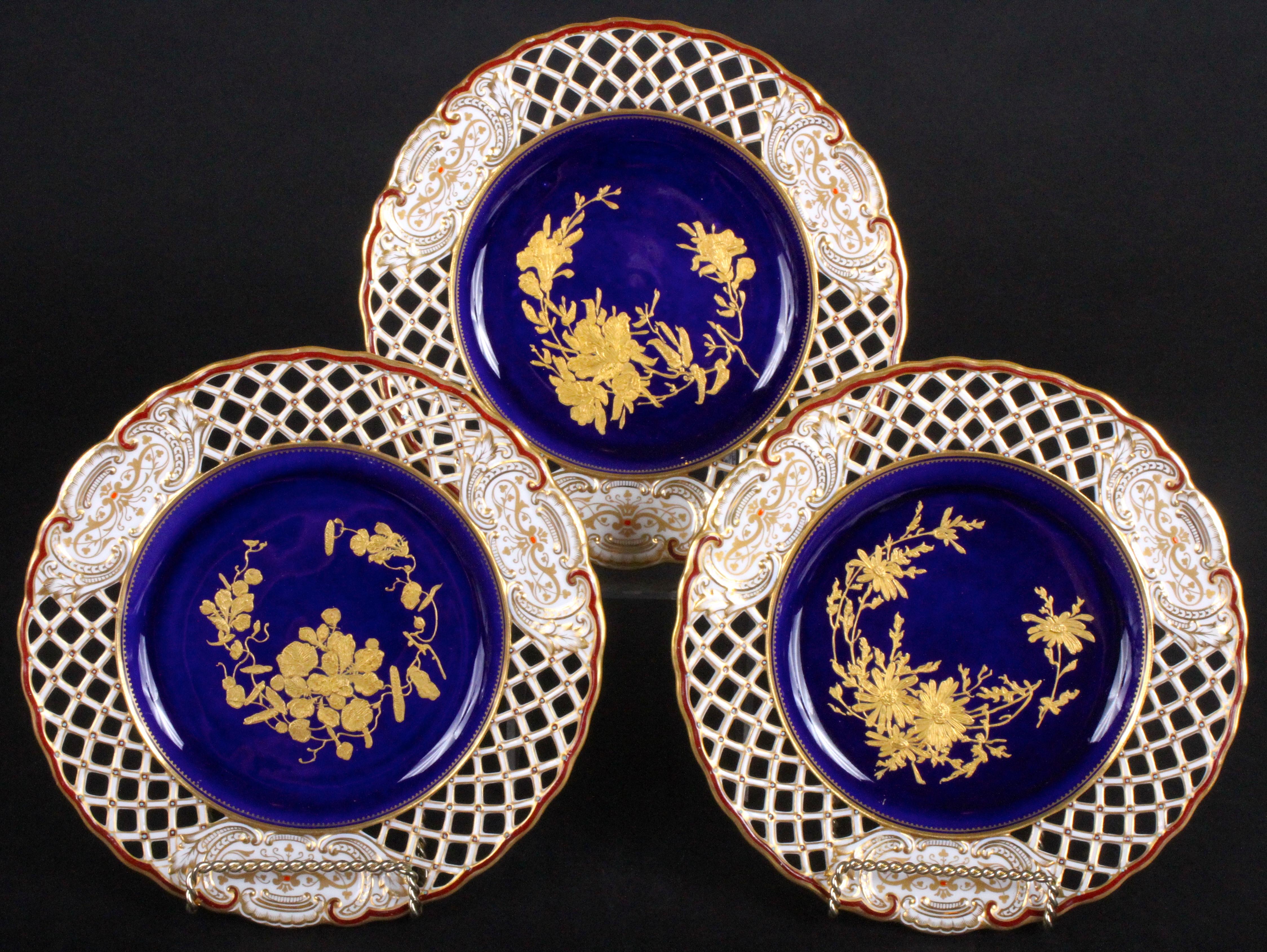 Aesthetic Movement Set of 10, 19th Century Wedgwood Queensware Cobalt and Gilt Plates For Sale