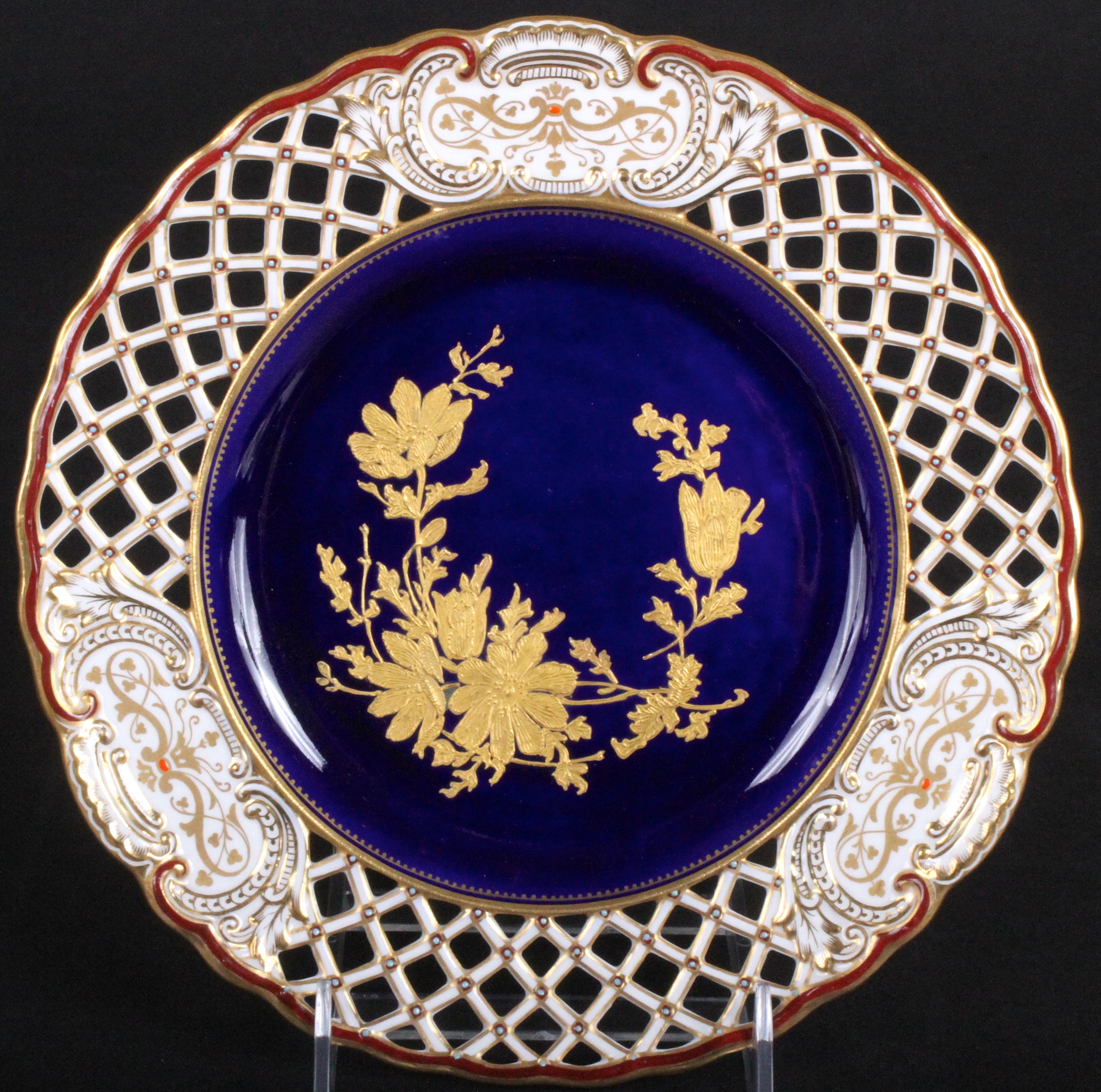 Hand-Painted Set of 10, 19th Century Wedgwood Queensware Cobalt and Gilt Plates For Sale