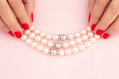 Collana di perle triple da 10/9,5 mm A Space Design di Ella Gafter