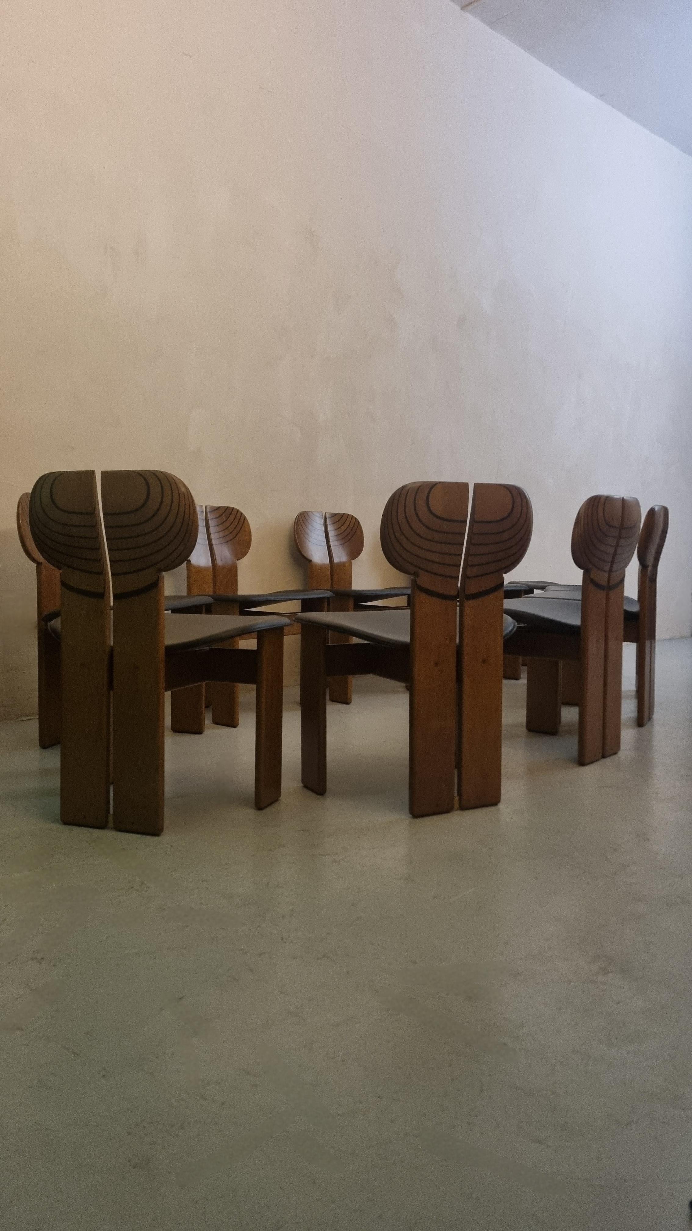 10 Afrika-Stühle, entworfen von Afra & Tobia Scarpa für Maxalto, Serie Artona, 1980er Jahre (Italian) im Angebot