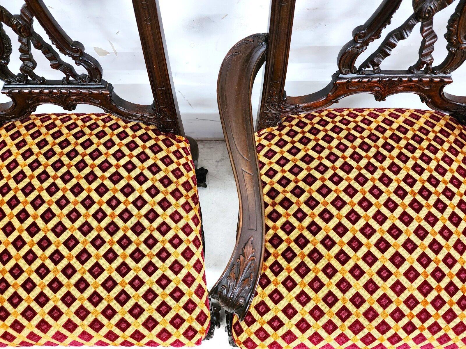 10 chaises de salle à manger Chippendale anciennes en acajou, présentées dans le magazine Forbes en vente 6