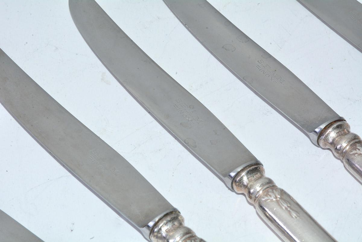 Machine-Made 10 Antique Neoclassical Silver Plated Lunch Knives For Sale
