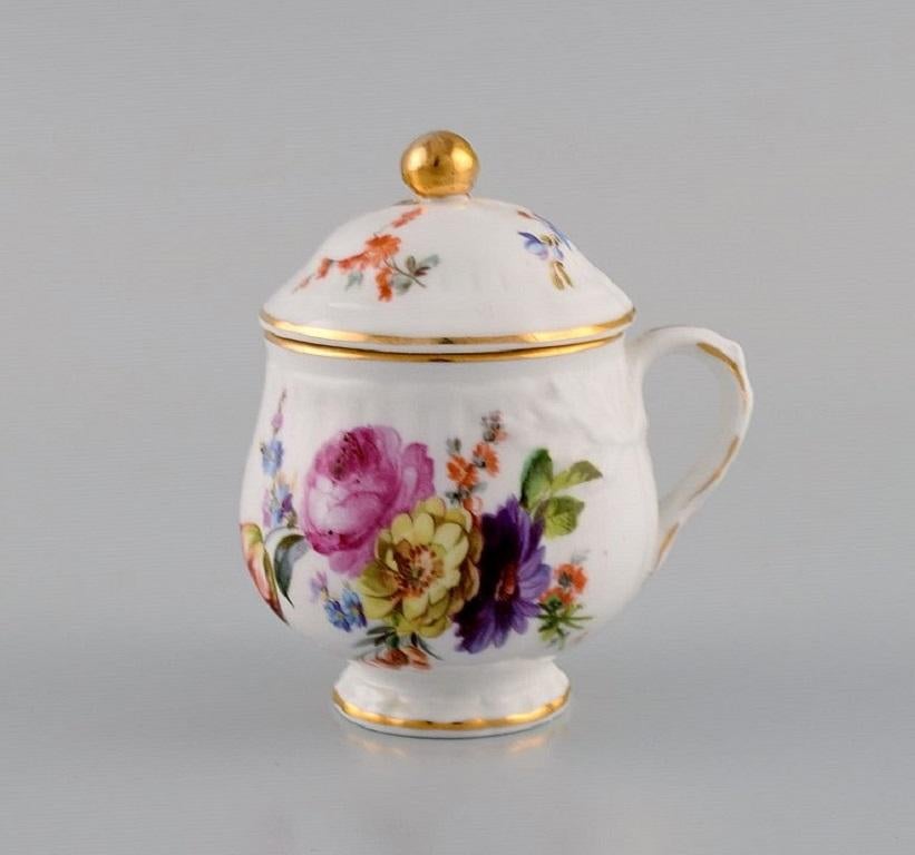 Allemand 10 tasses à crème anciennes en porcelaine Rrstrand avec fleurs peintes à la main en vente