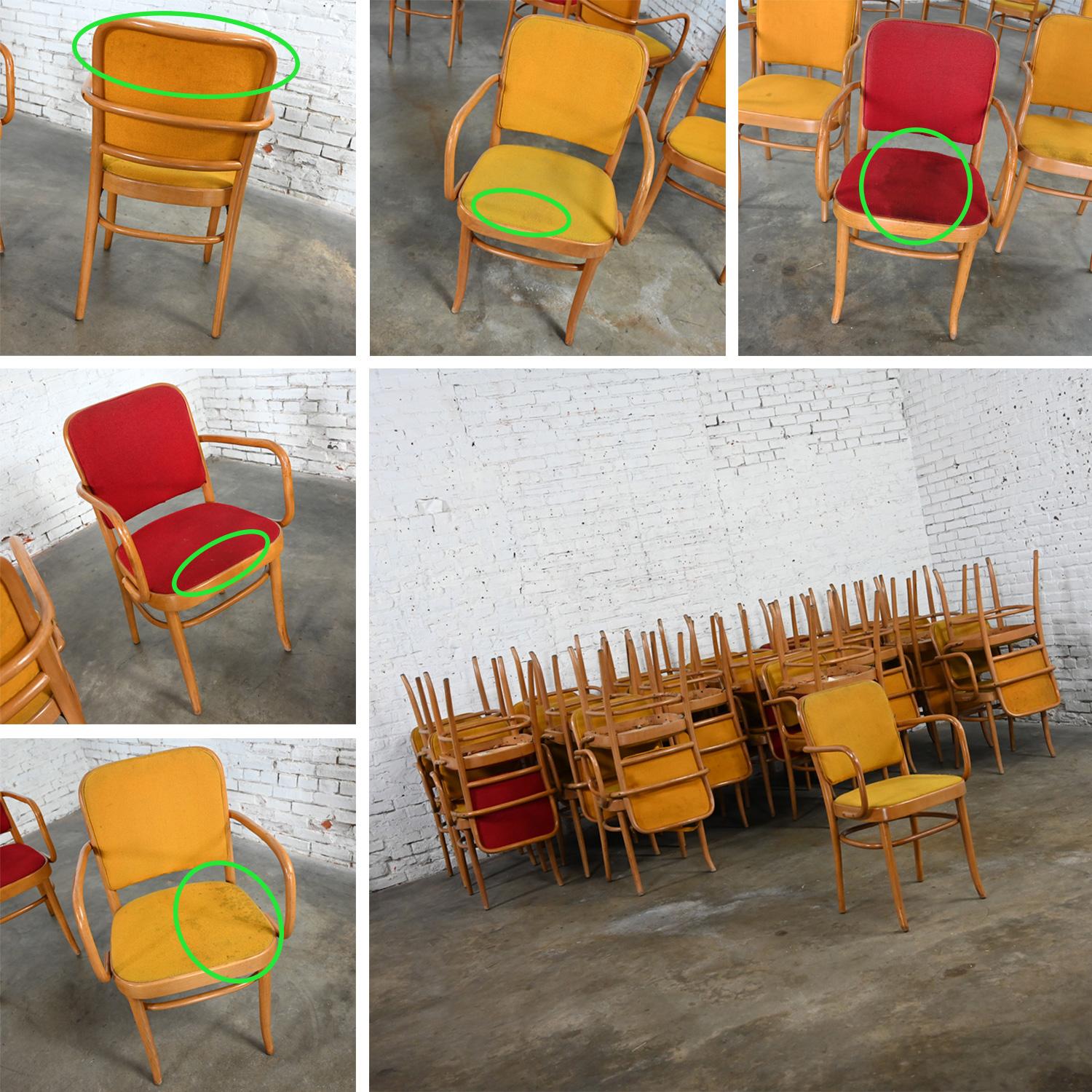 10 chaises de salle à manger Bauhaus en hêtre courbé J Hoffman Prague 811 style Thonet en vente 11