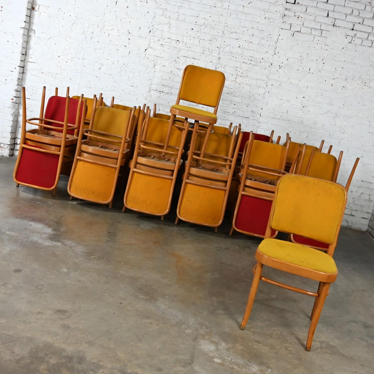 10 Armless Bauhaus Beech Bentwood Hoffman Prague 811 Dining Chairs Style Thonet For Sale 2