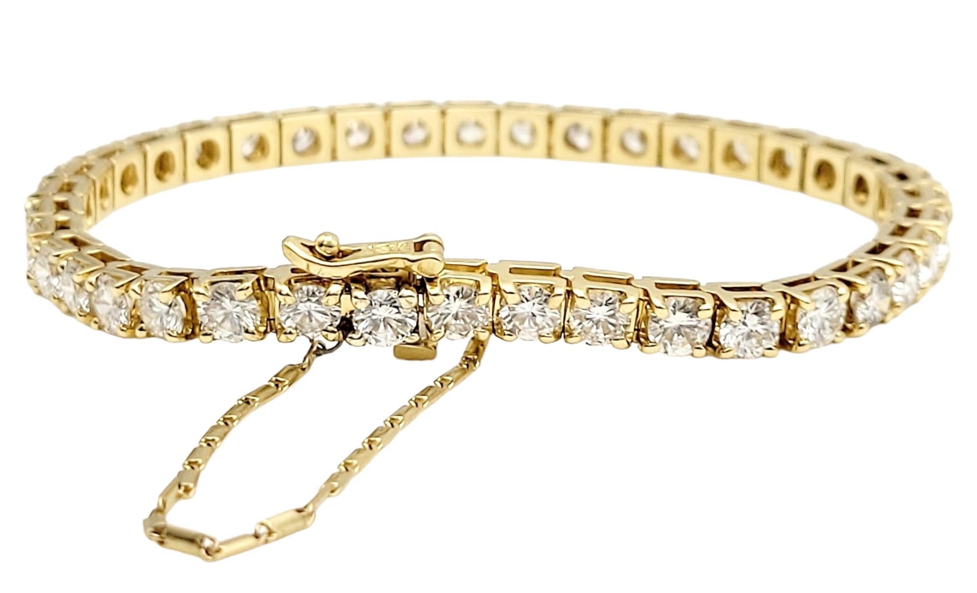 10 Carat Round Brilliant Cut Diamond Tennis Bracelet in 18 Karat Yellow Gold  In Good Condition For Sale In Scottsdale, AZ