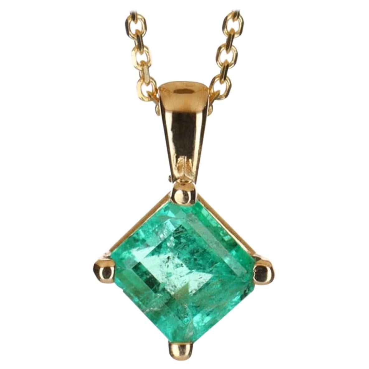 1.0 Carat 14k Colombian Emerald, Emerald Cut Solitaire Gold Pendant For Sale