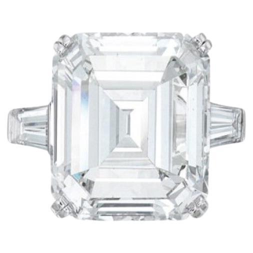 10 Carat Assher Cut Statement Brilliant White / F color VVS 14K Diamond Ring For Sale