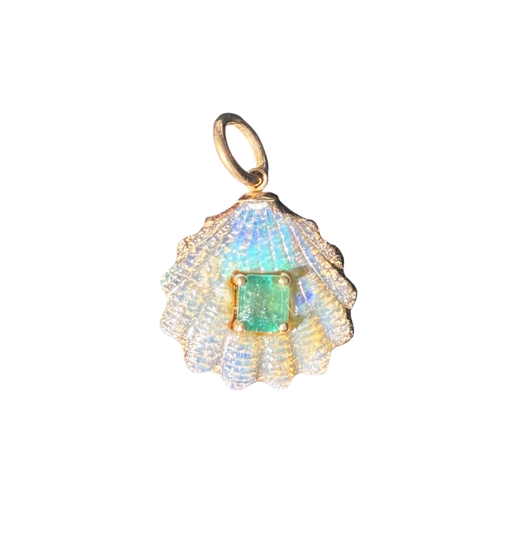 10 Carat Australian Opal Shell Pendant with Emerald & 14k Gold For Sale 1