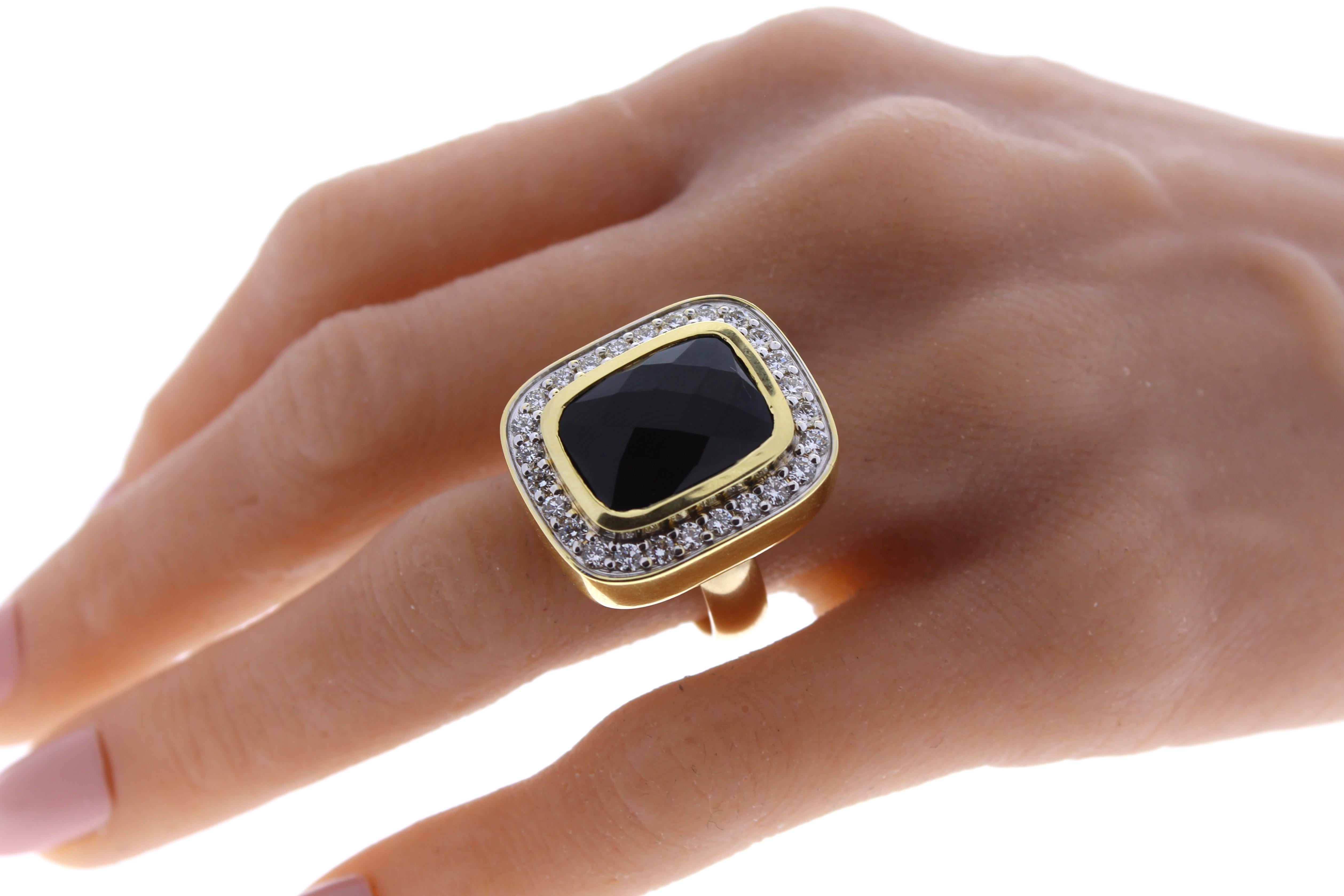 Contemporary 10 Carat Black Onyx Fashion Ring in 14k White Gold For Sale