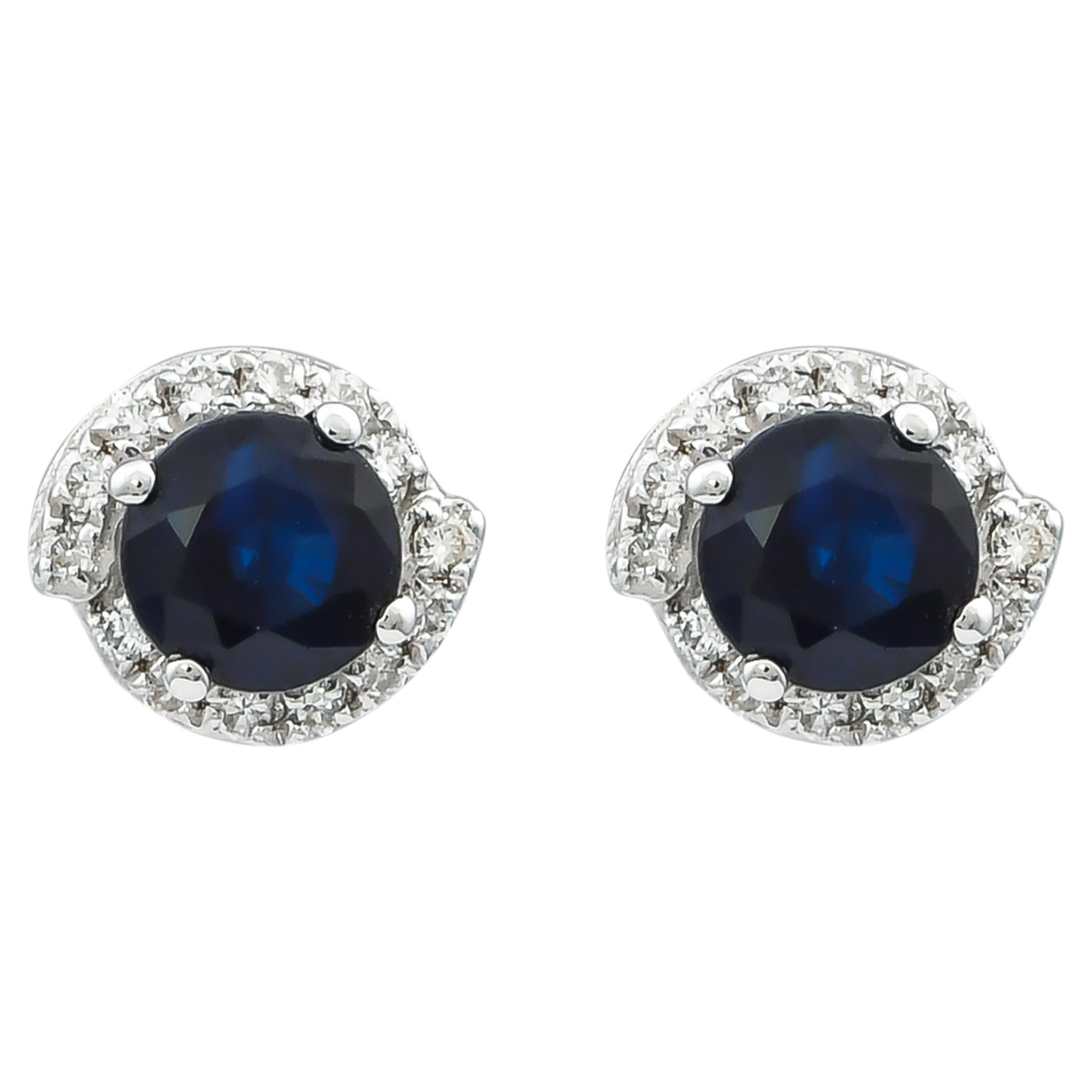 Boucles d'oreilles en or blanc 18 carats avec saphir bleu de 1,0 carat et diamants