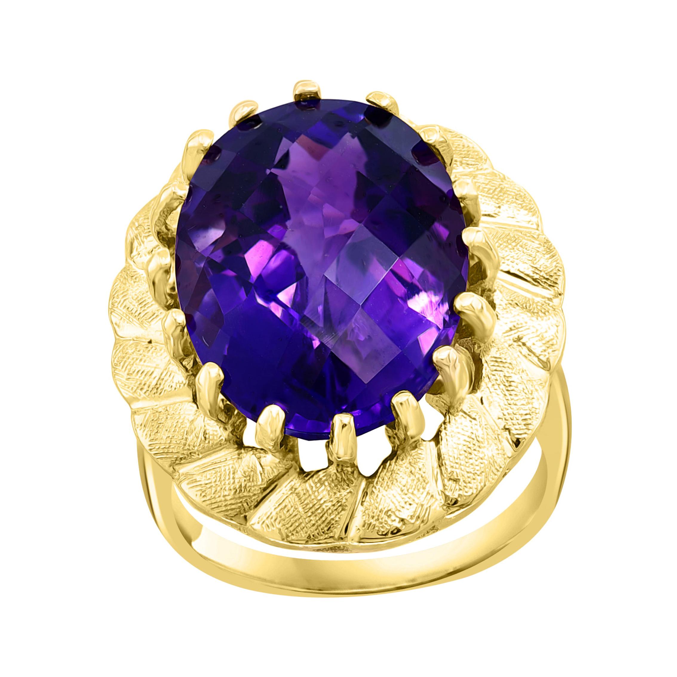 10 Carat Checker Board Amethyst Cocktail Ring in 14 Karat Yellow Gold For Sale