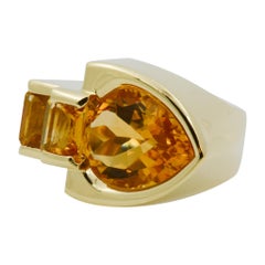 10 Carat Citrine 18 Karat Yellow Gold Ring