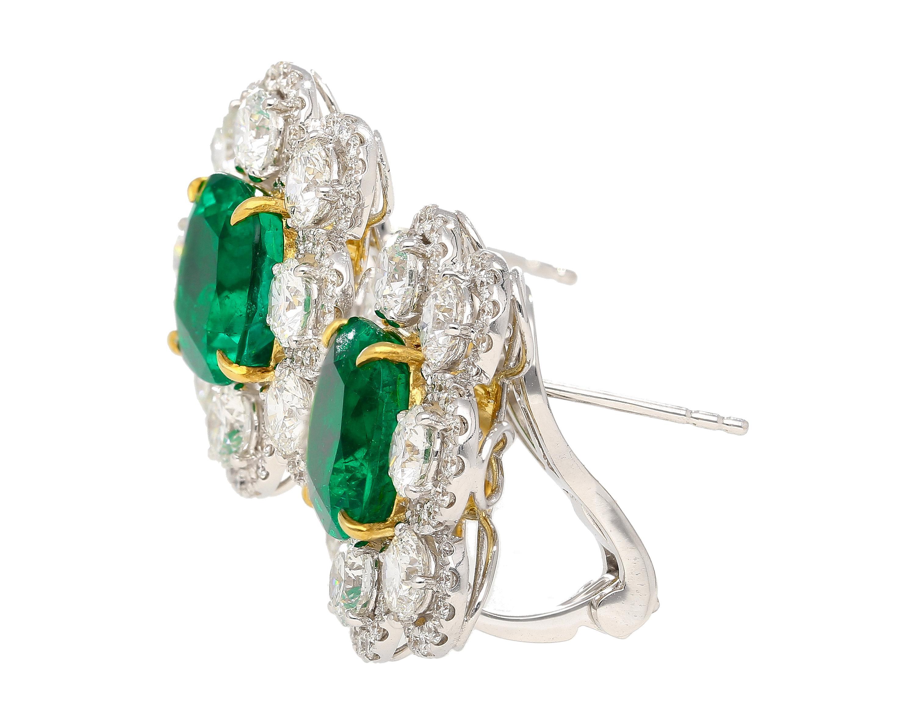 Women's or Men's 10 Carat Colombian Emerald GRS Certified Cushion Cut Minor Oil Diamond Earrings For Sale