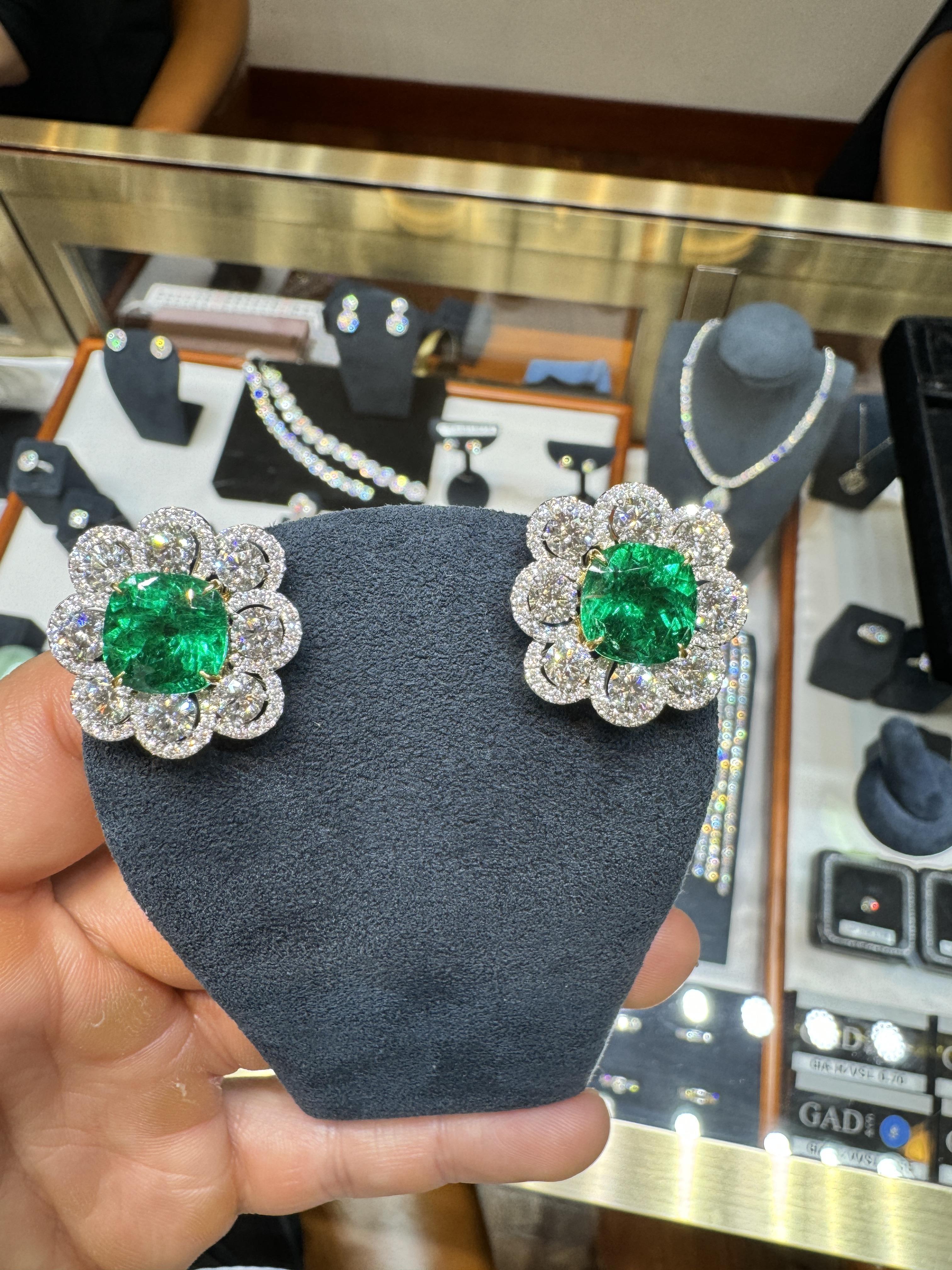 10 Carat Colombian Emerald GRS Certified Cushion Cut Minor Oil Diamond Earrings For Sale 2