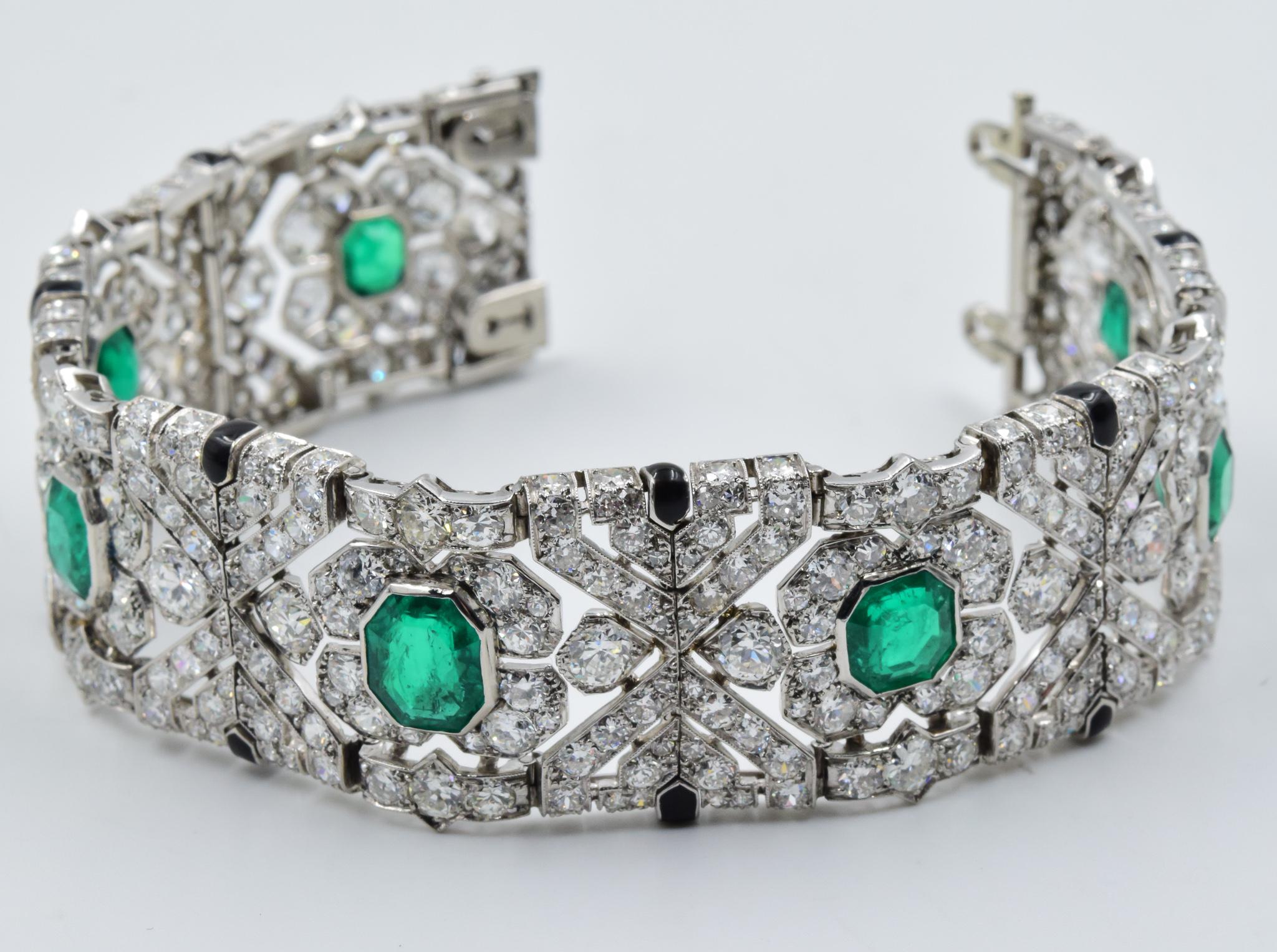 Women's 10 Carat Colombian Emerald Bracelet in Platinum AGL Certified 20 Carat 1920s Era