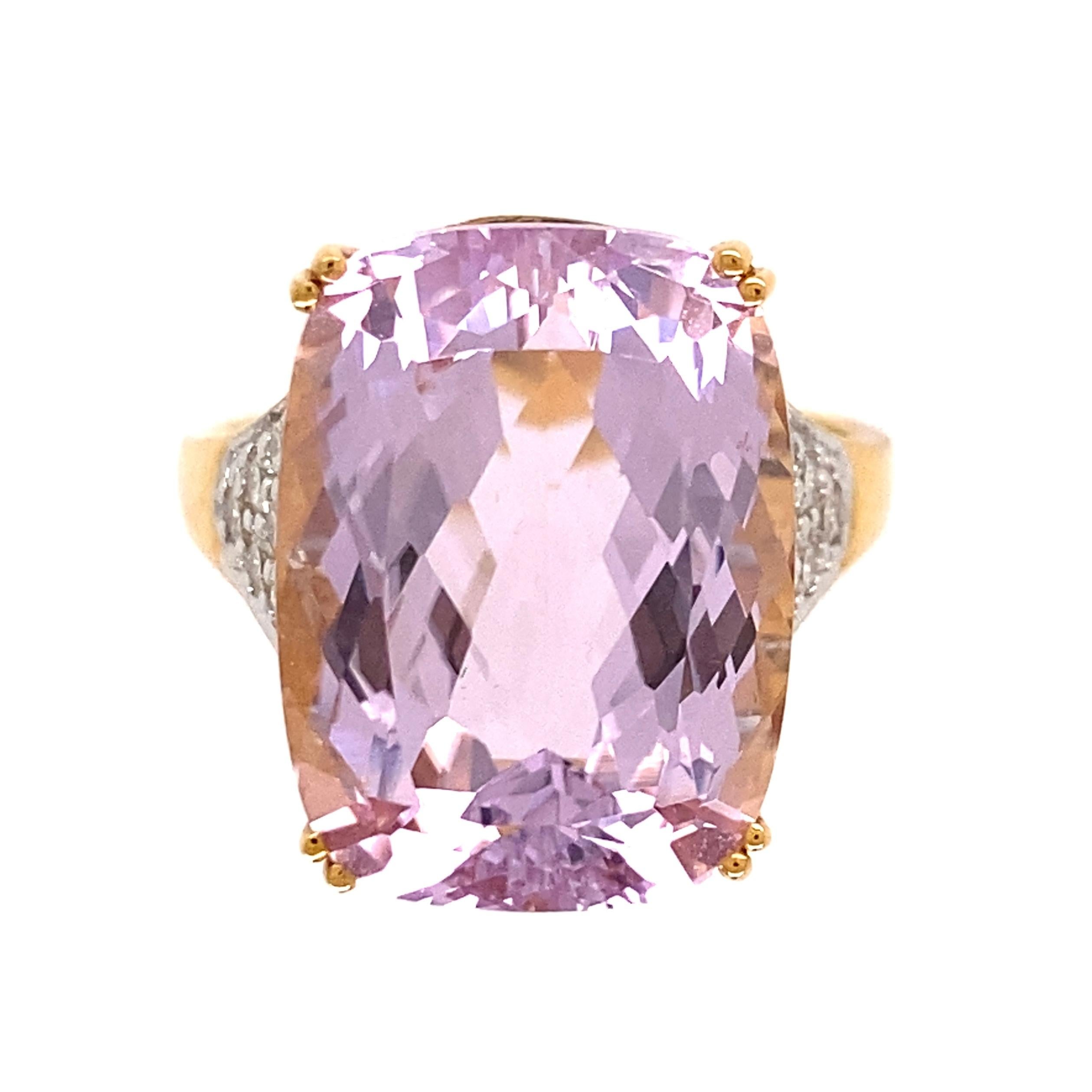 Modern 10.09 Carat Cushion Kunzite Diamond Solitaire Gold Cocktail Ring Estate Jewelry For Sale