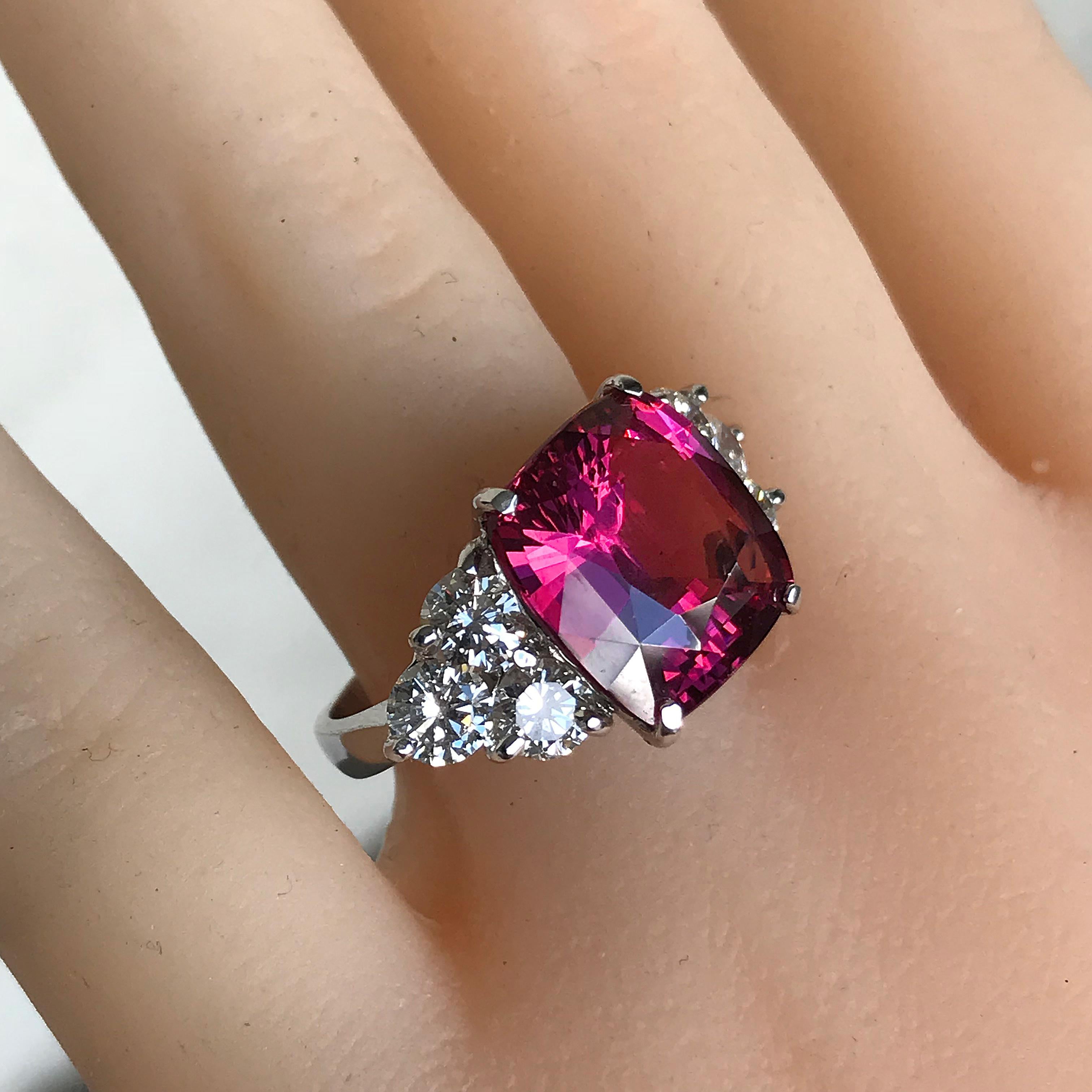10 Carat Cushion Natural Pink Spinel and Diamond Cocktail Ring For Sale 1